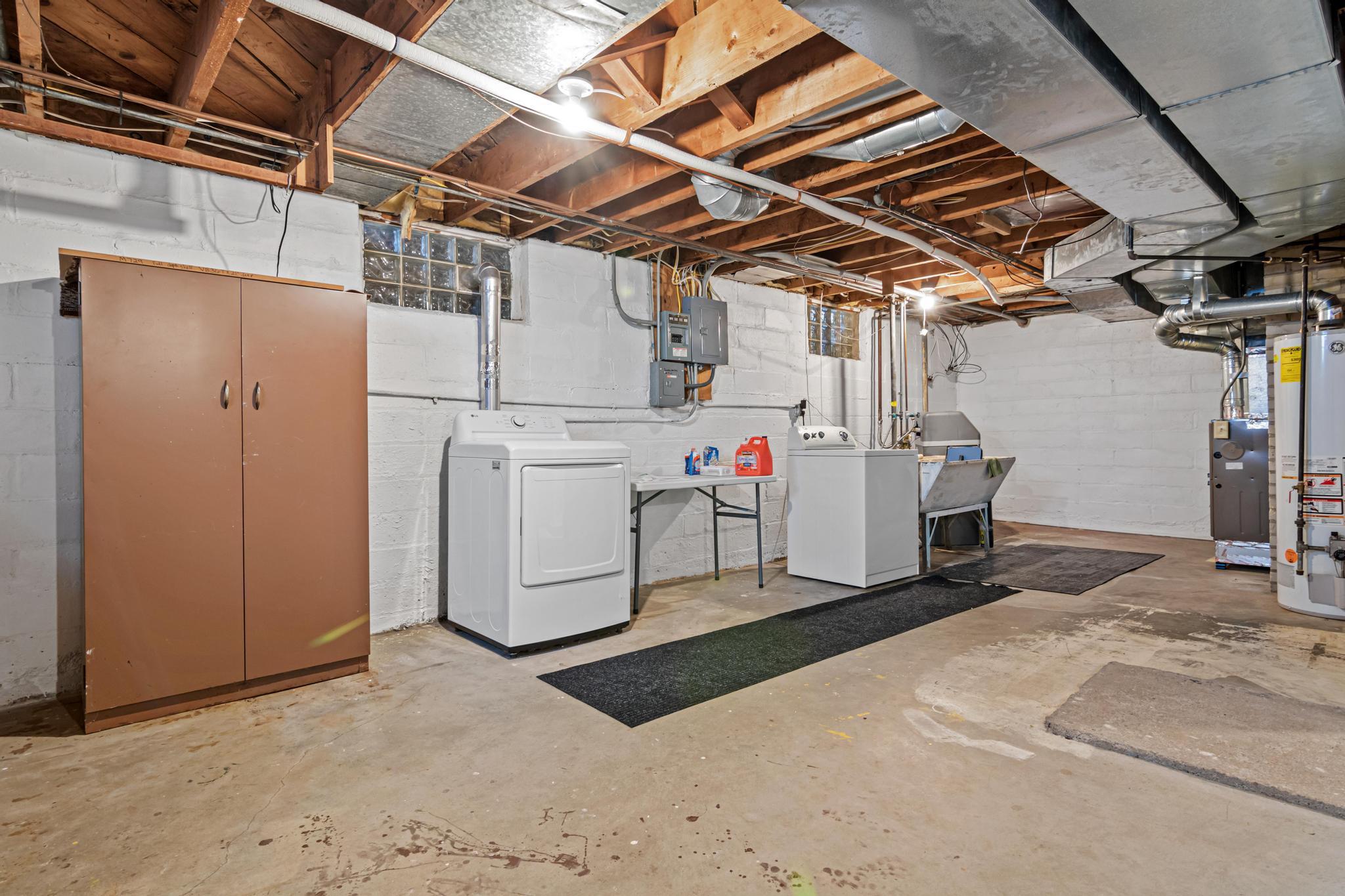 View of Residential at 3975 Brunswick Avenue, Saint Louis Park MN 55416, Saint Louis Park (23 of 36) - Mike Wilen | Minnesota Team Real Estate