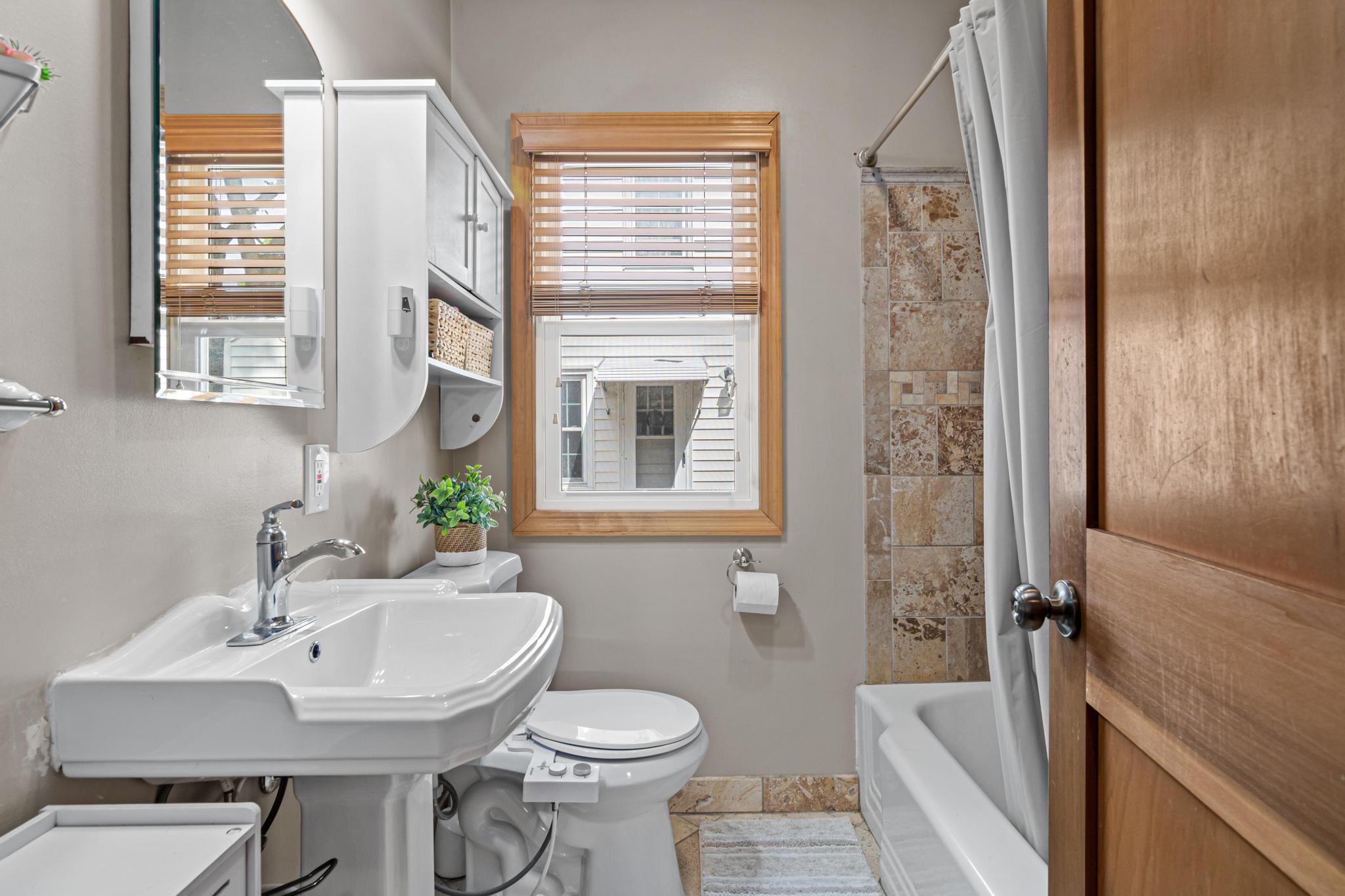 View of Residential at 3975 Brunswick Avenue, Saint Louis Park MN 55416, Saint Louis Park (17 of 36) - Mike Wilen | Minnesota Team Real Estate
