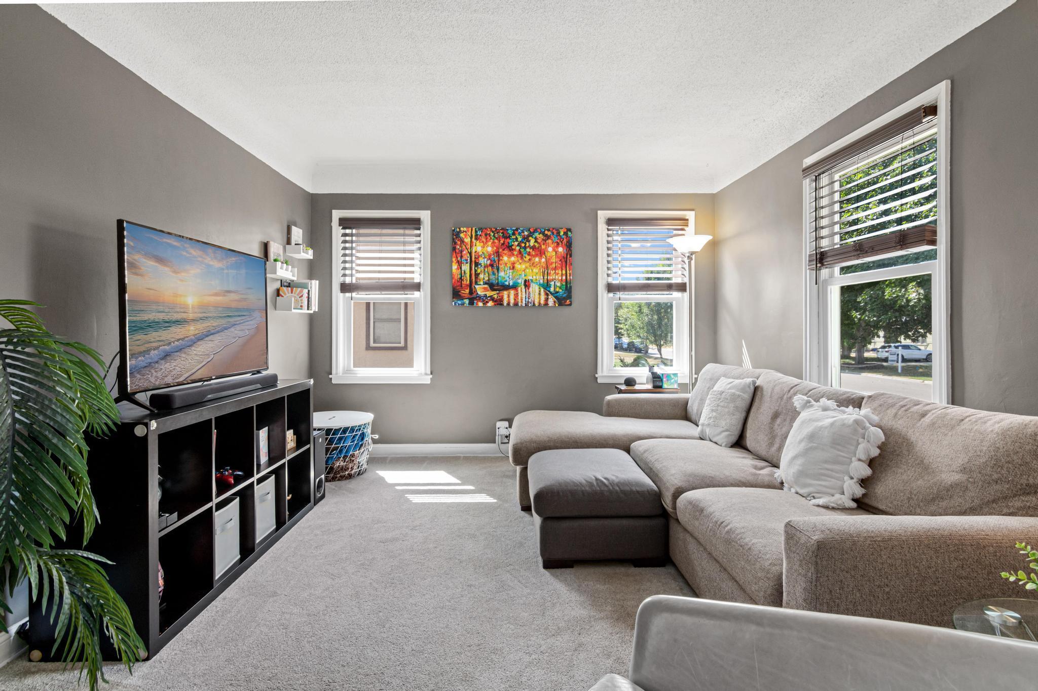 View of Residential at 3975 Brunswick Avenue, Saint Louis Park MN 55416, Saint Louis Park (11 of 36) - Mike Wilen | Minnesota Team Real Estate