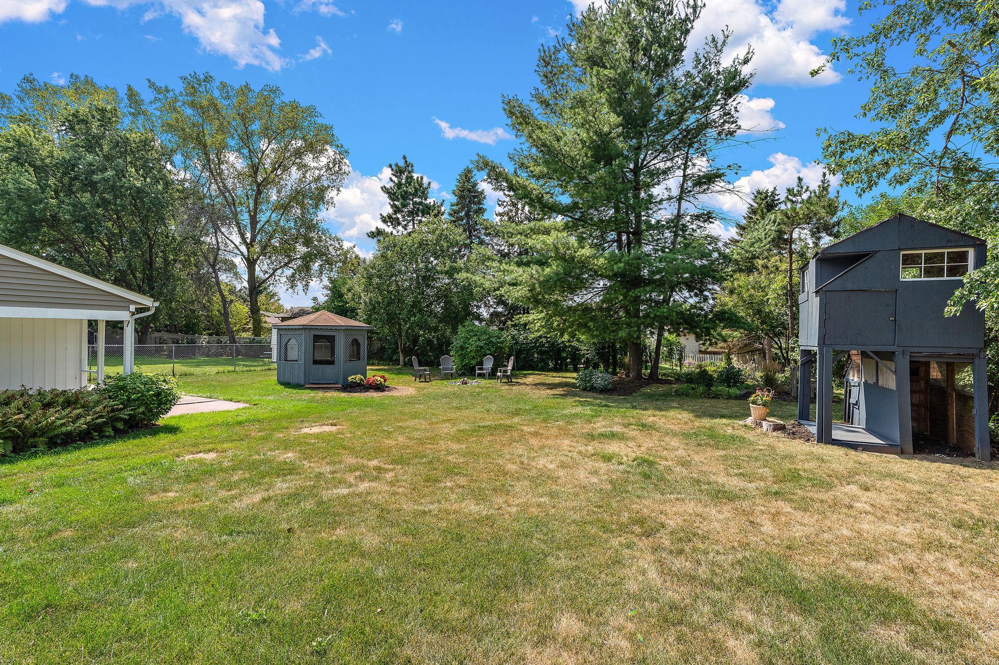 View of Residential at 1694 Hinton Trail, Oakdale MN 55128, Oakdale (32 of 42) - Mike Wilen | Minnesota Team Real Estate