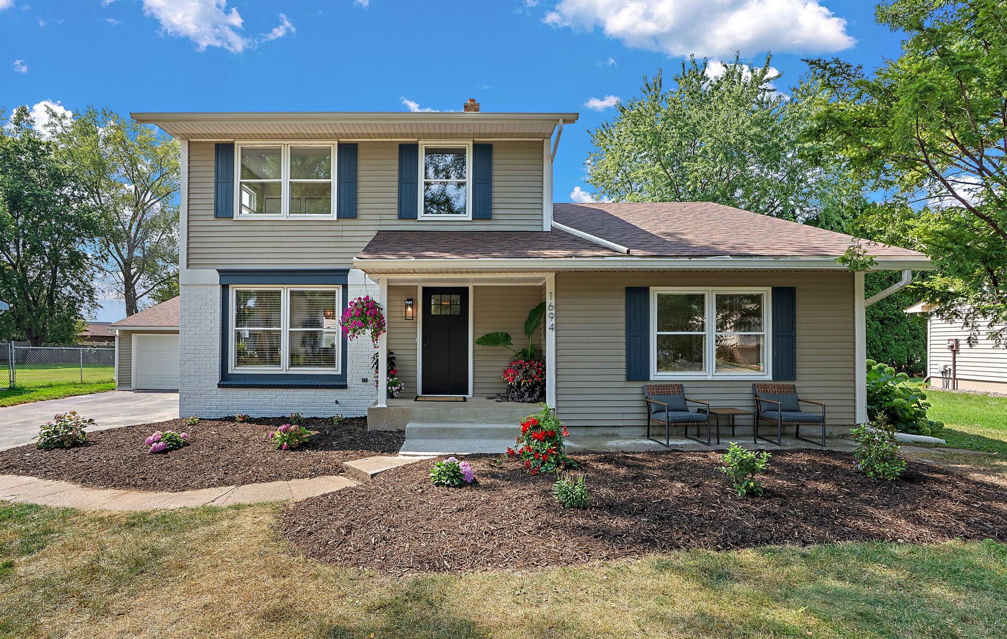 View of Residential at 1694 Hinton Trail, Oakdale MN 55128, Oakdale (27 of 42) - Mike Wilen | Minnesota Team Real Estate