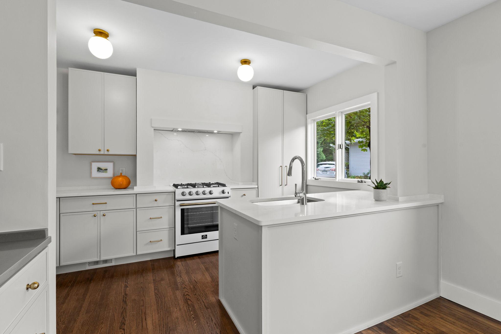 View of Residential at 2334 Doswell Avenue, Saint Paul MN 55108, Saint Paul (12 of 42) - Mike Wilen | Minnesota Team Real Estate