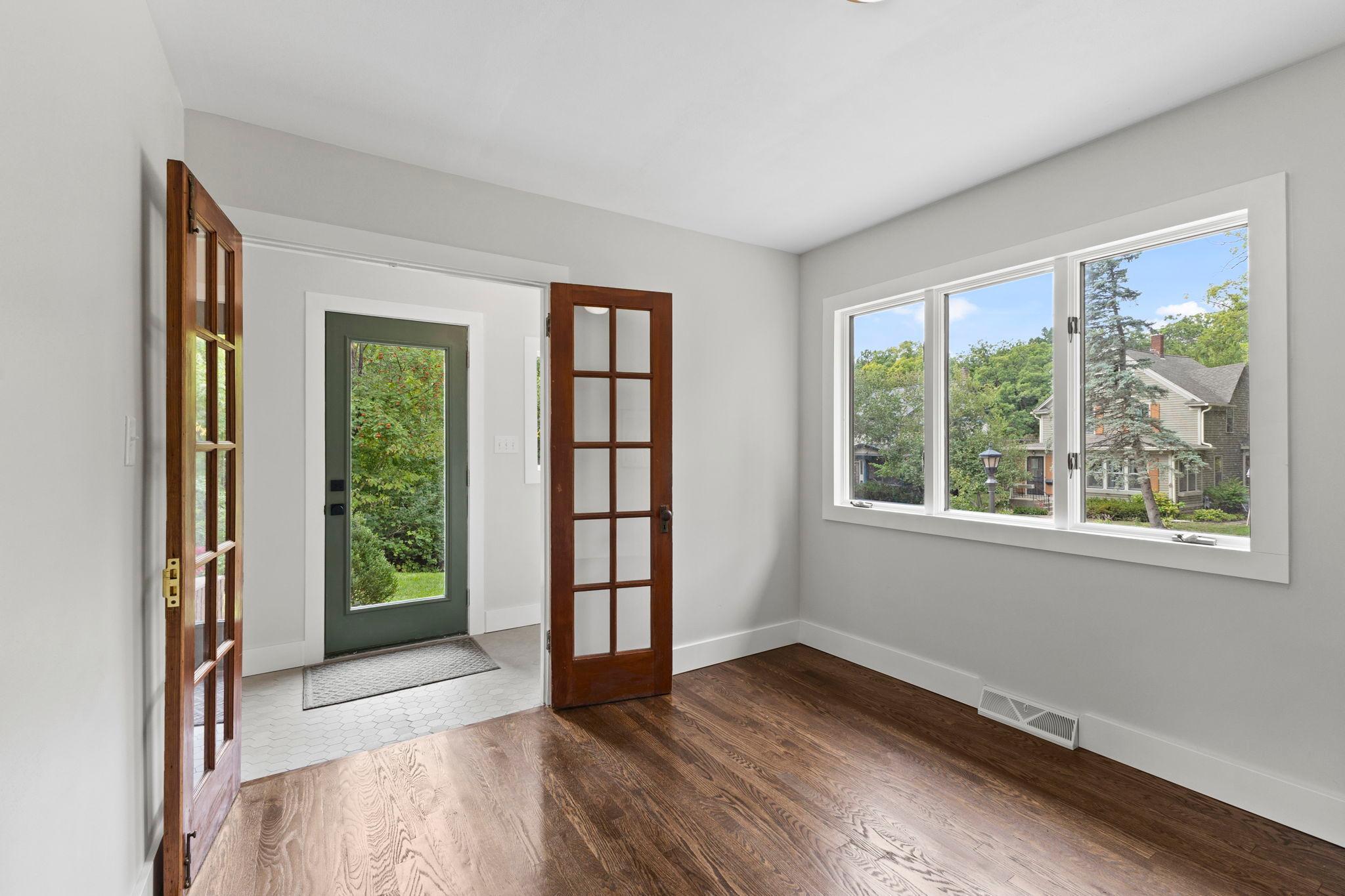 View of Residential at 2334 Doswell Avenue, Saint Paul MN 55108, Saint Paul (16 of 42) - Mike Wilen | Minnesota Team Real Estate