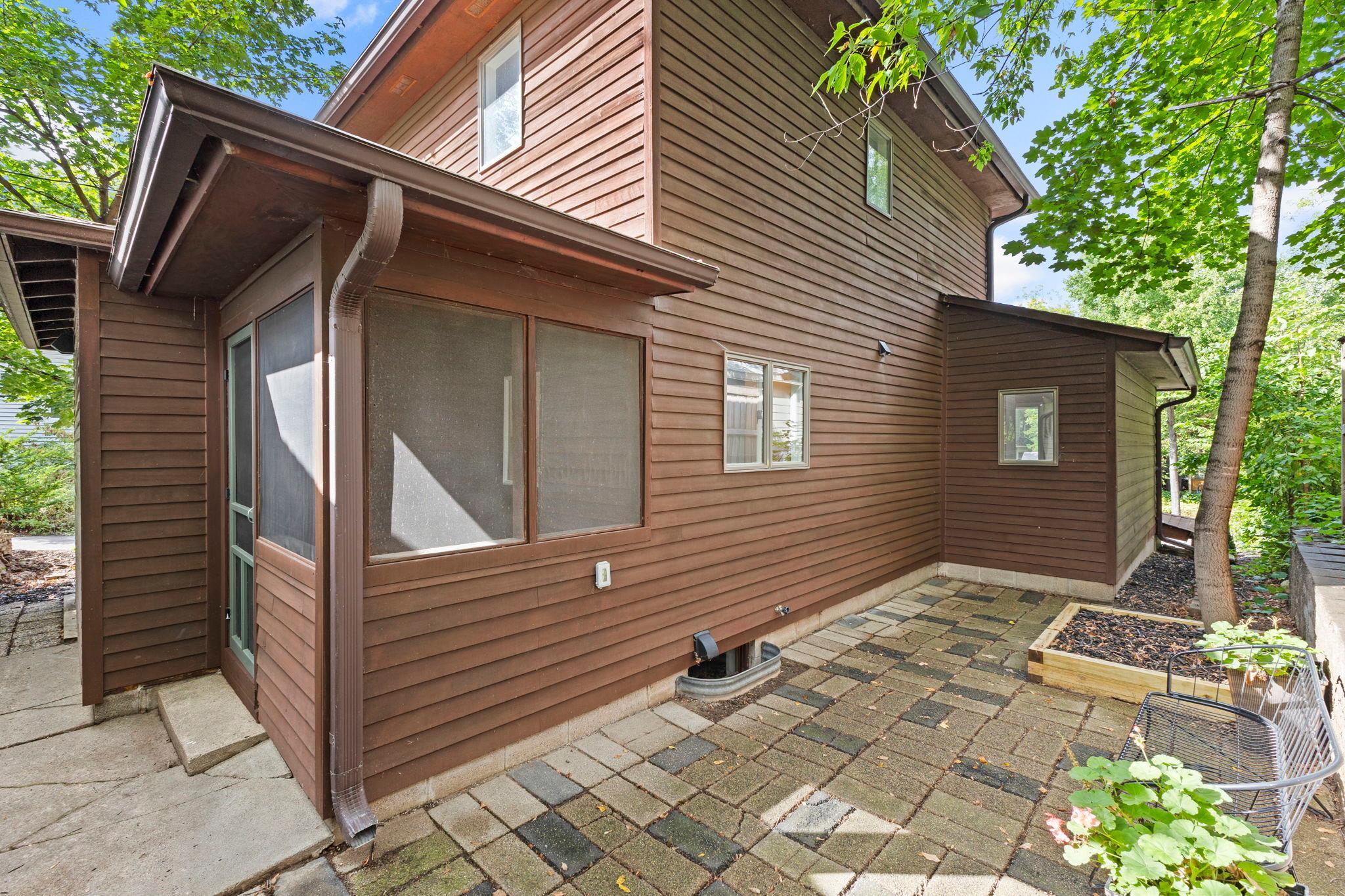 View of Residential at 2334 Doswell Avenue, Saint Paul MN 55108, Saint Paul (37 of 42) - Mike Wilen | Minnesota Team Real Estate