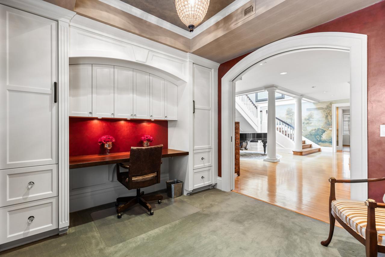 View of Residential at 2427 Lake Of The Isles Parkway, Minneapolis MN 55405, Minneapolis (23 of 33) - Mike Wilen | Minnesota Team Real Estate