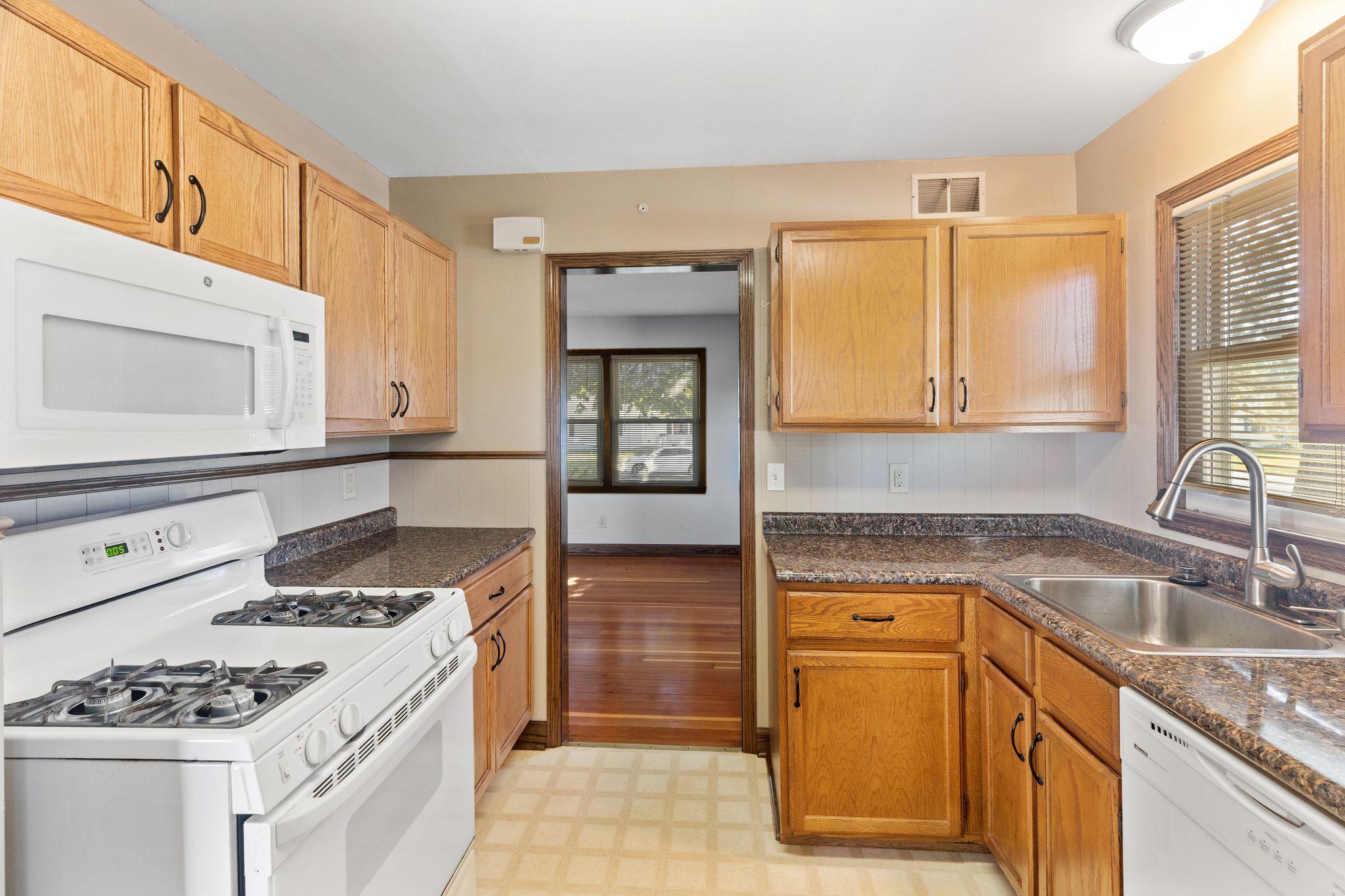 View of Residential at 8542 3rd Avenue, Bloomington MN 55420, Bloomington (8 of 21) - Mike Wilen | Minnesota Team Real Estate