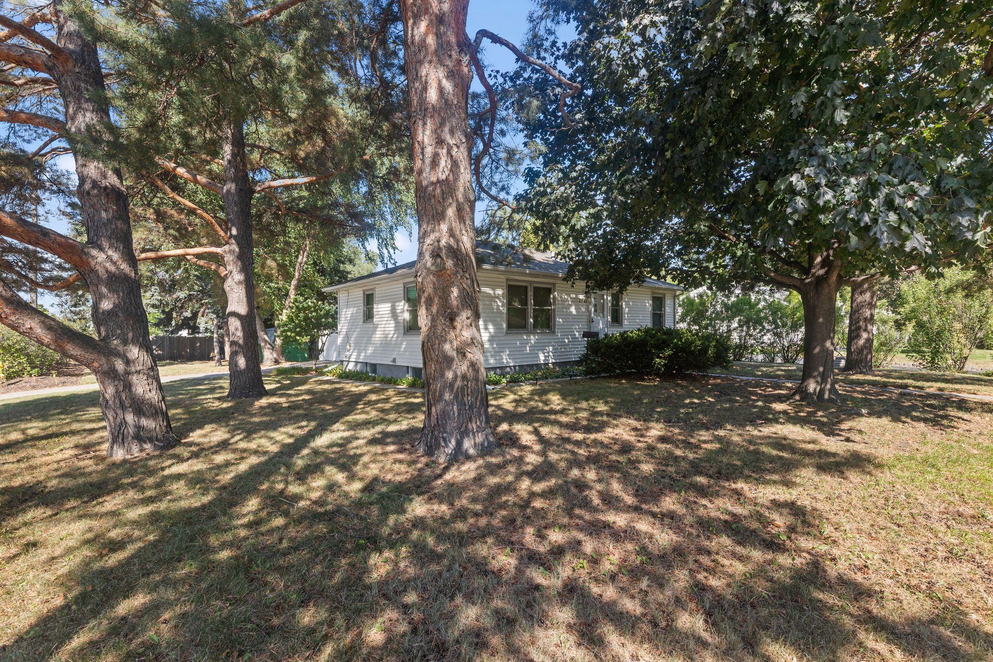 View of Residential at 8542 3rd Avenue, Bloomington MN 55420, Bloomington (2 of 21) - Mike Wilen | Minnesota Team Real Estate