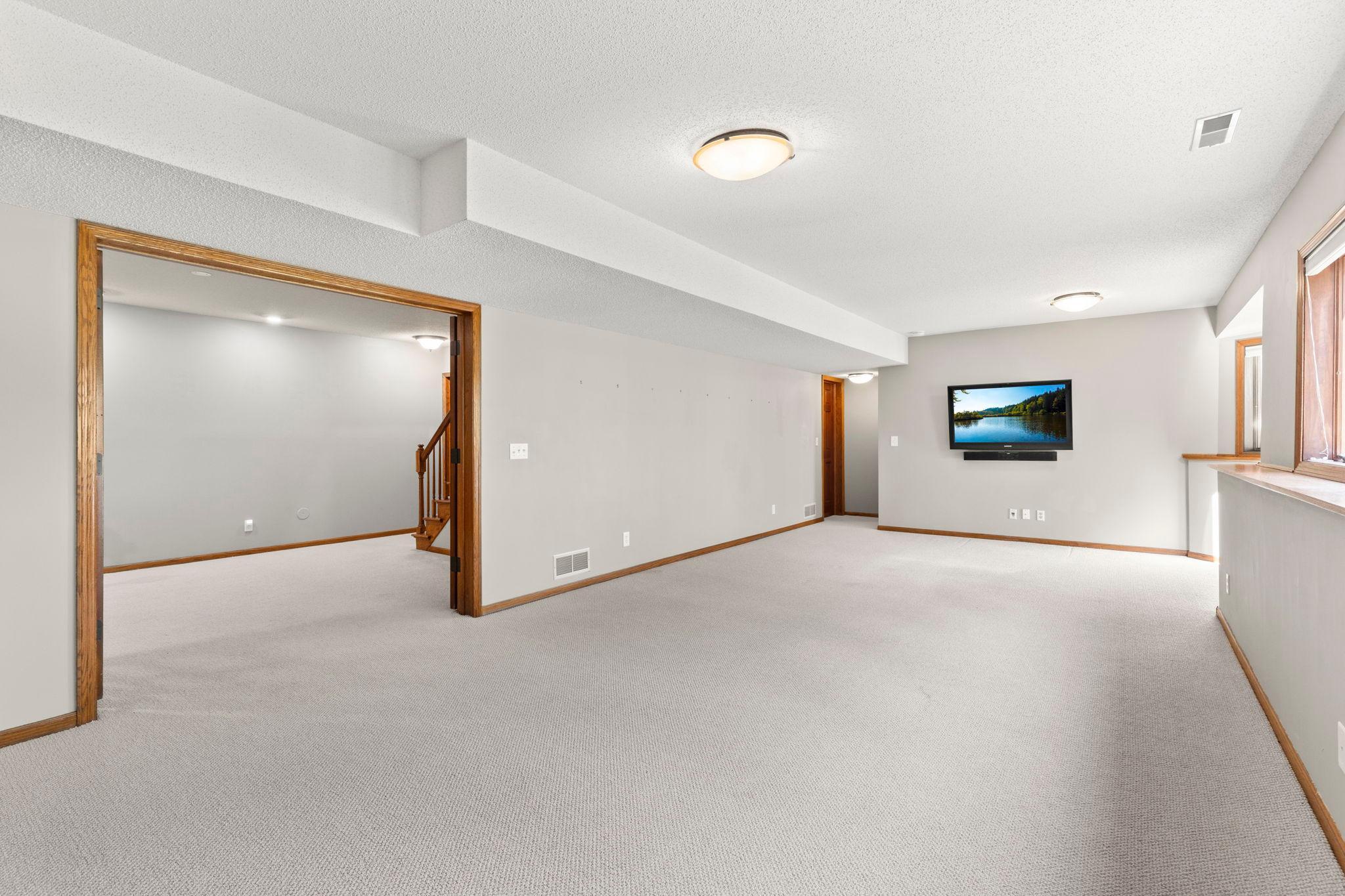View of Residential at 3563 Rae Lane, Woodbury MN 55125, Woodbury (64 of 89) - Mike Wilen | Minnesota Team Real Estate