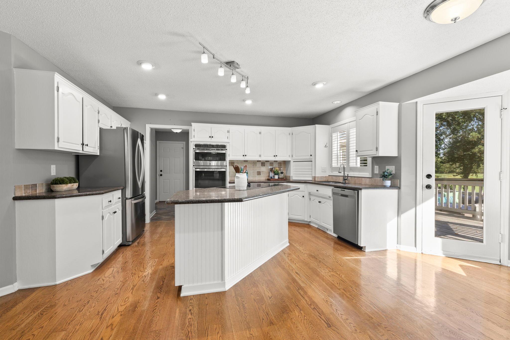 View of Residential at 3563 Rae Lane, Woodbury MN 55125, Woodbury (6 of 89) - Mike Wilen | Minnesota Team Real Estate
