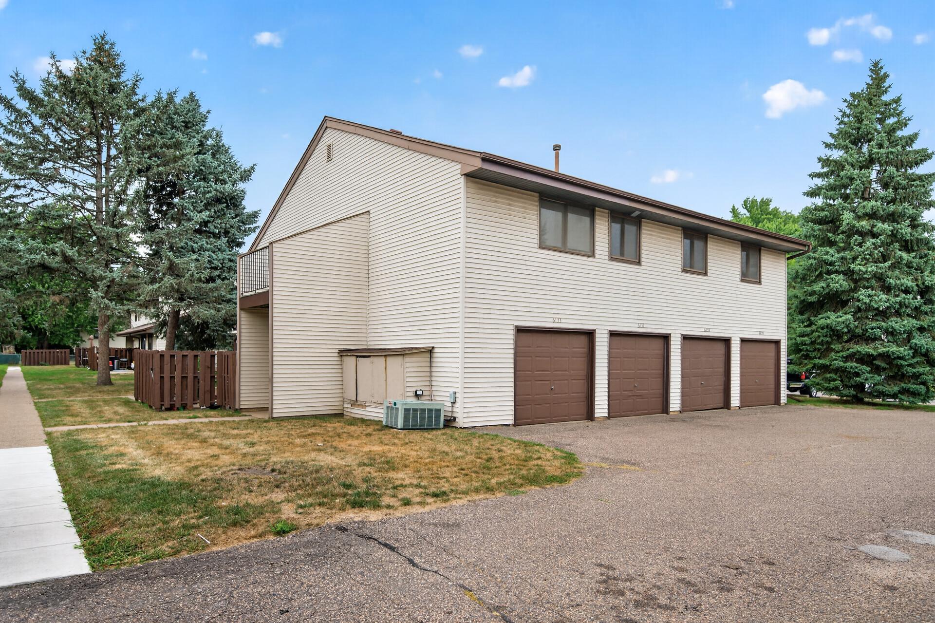View of Residential at 6133 72nd Lane, Brooklyn Park MN 55429, Brooklyn Park (29 of 30) - Mike Wilen | Minnesota Team Real Estate