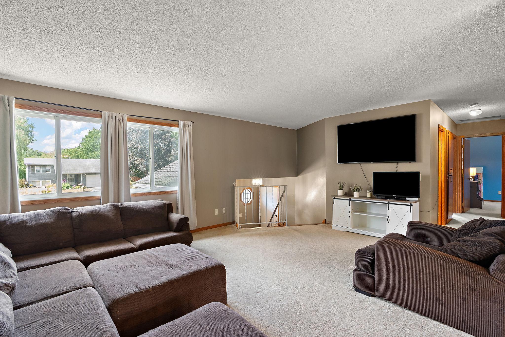 View of Residential at 1460 Laurel Avenue, Saint Paul Park MN 55071, Saint Paul Park (7 of 34) - Mike Wilen | Minnesota Team Real Estate