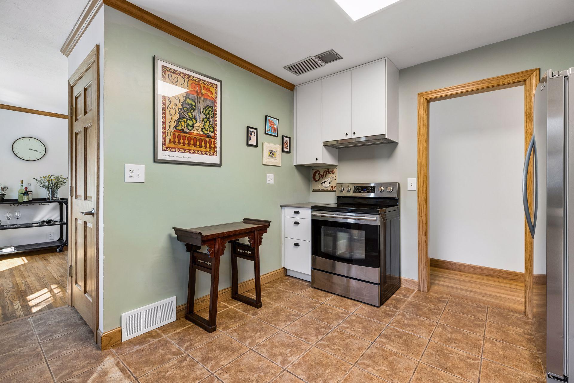 View of Residential at 5950 Upton Avenue, Minneapolis MN 55410, Minneapolis (16 of 39) - Mike Wilen | Minnesota Team Real Estate