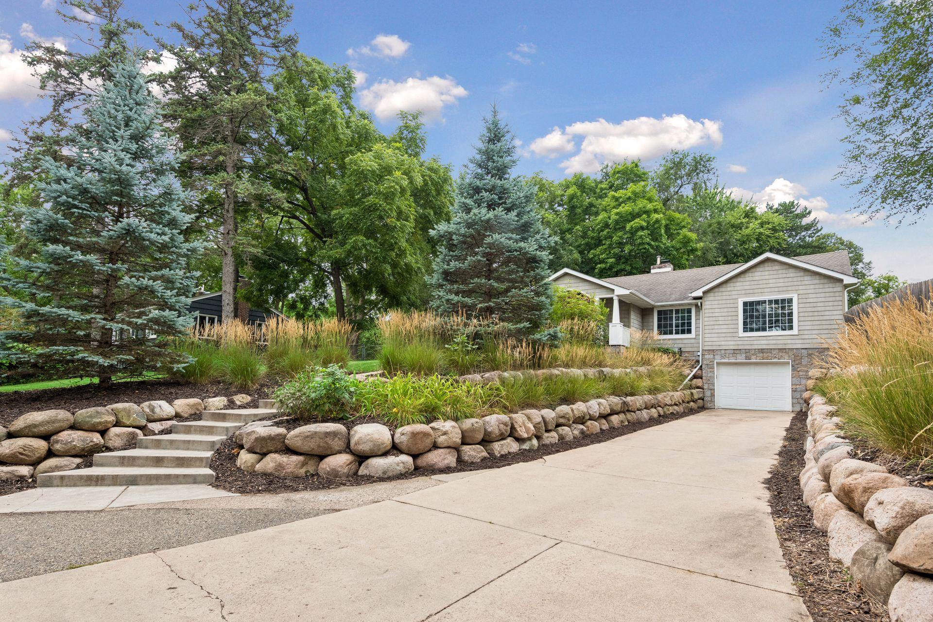 View of Residential at 5112 Willow Lane, Minnetonka MN 55345, Minnetonka (11 of 51) - Mike Wilen | Minnesota Team Real Estate