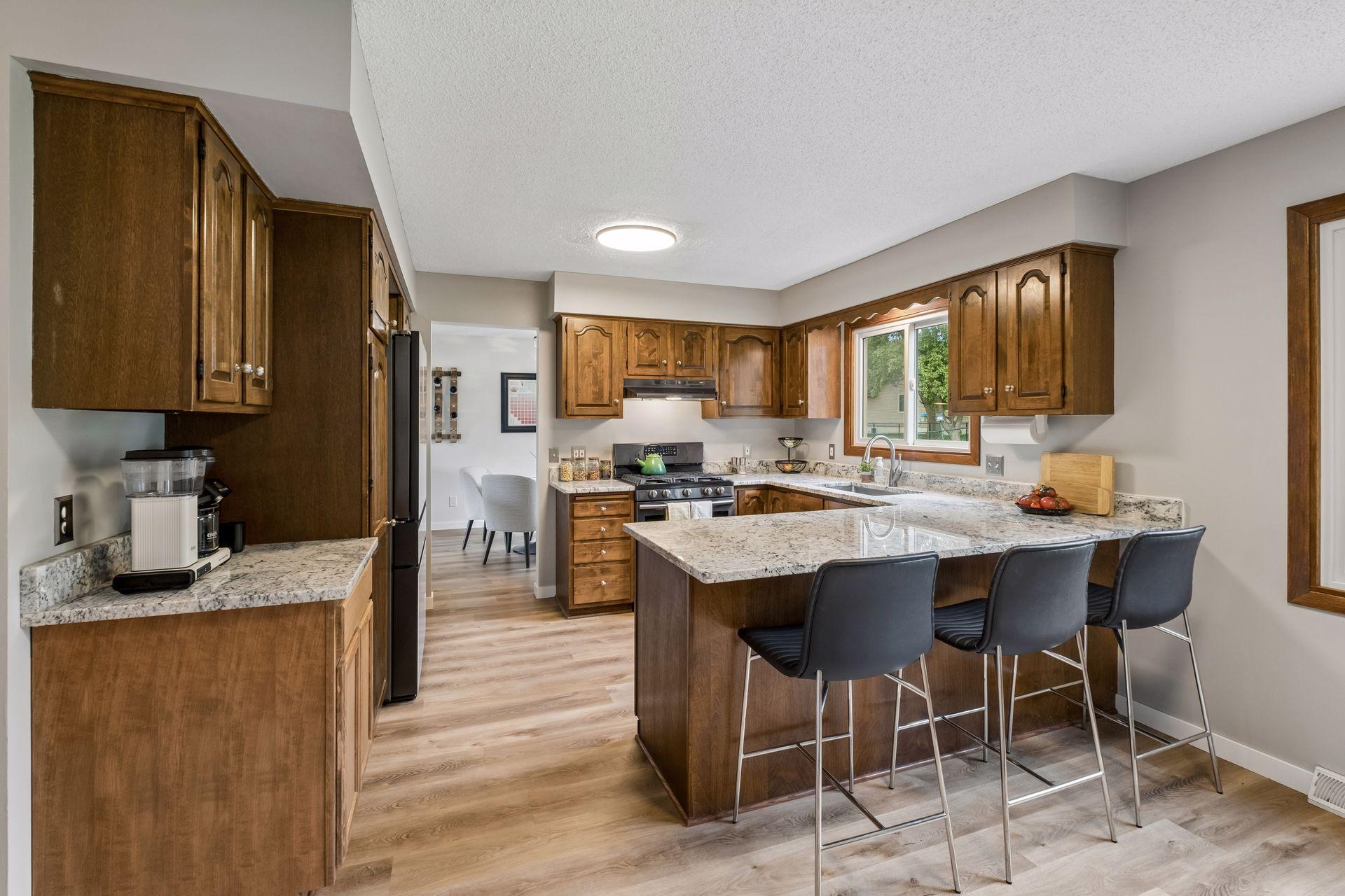 View of Residential at 1667 Sherwood Way, Eagan MN 55122, Eagan (15 of 45) - Mike Wilen | Minnesota Team Real Estate