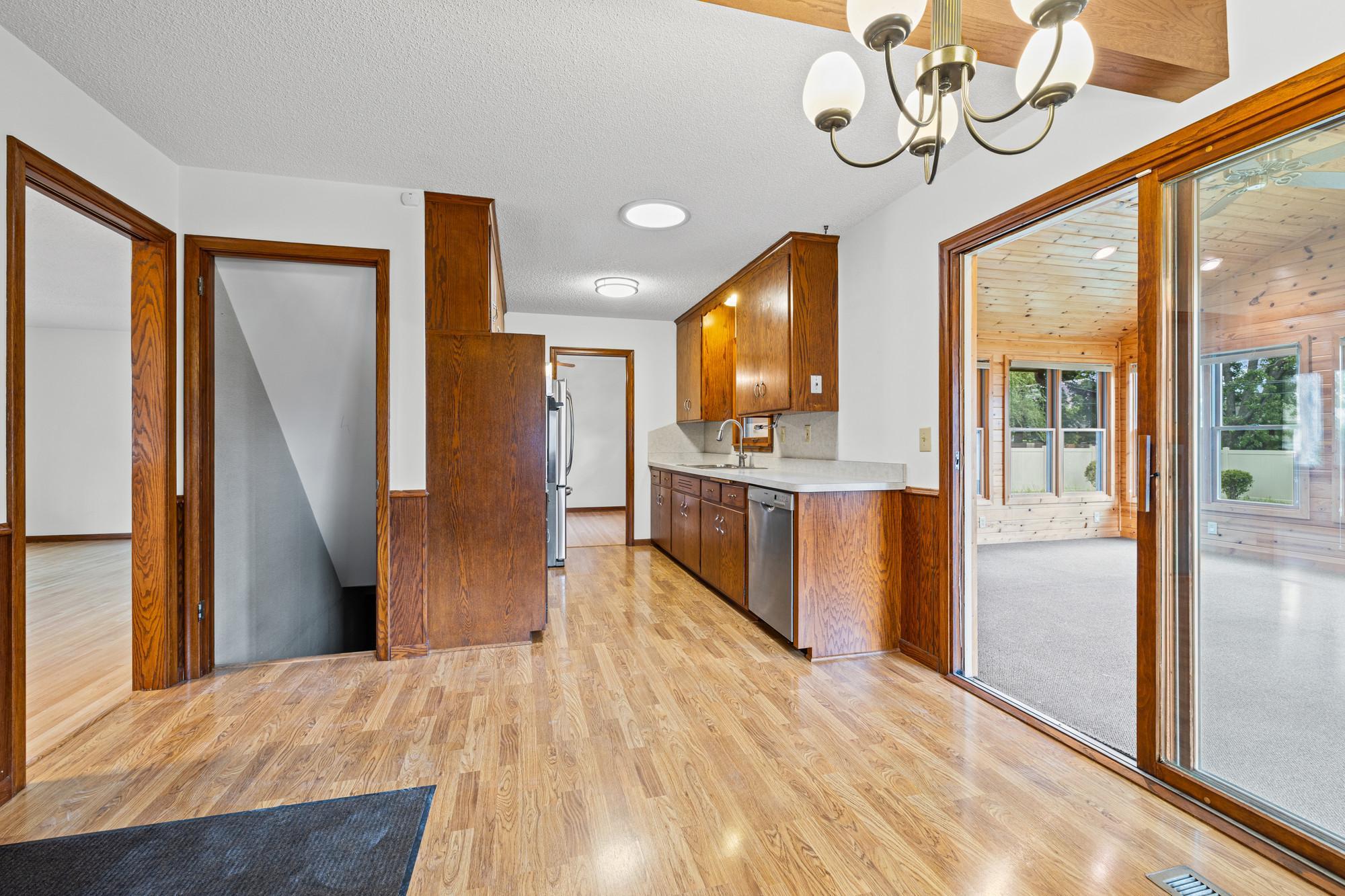 View of Residential at 8209 Knox Avenue, Bloomington MN 55431, Bloomington (18 of 39) - Mike Wilen | Minnesota Team Real Estate
