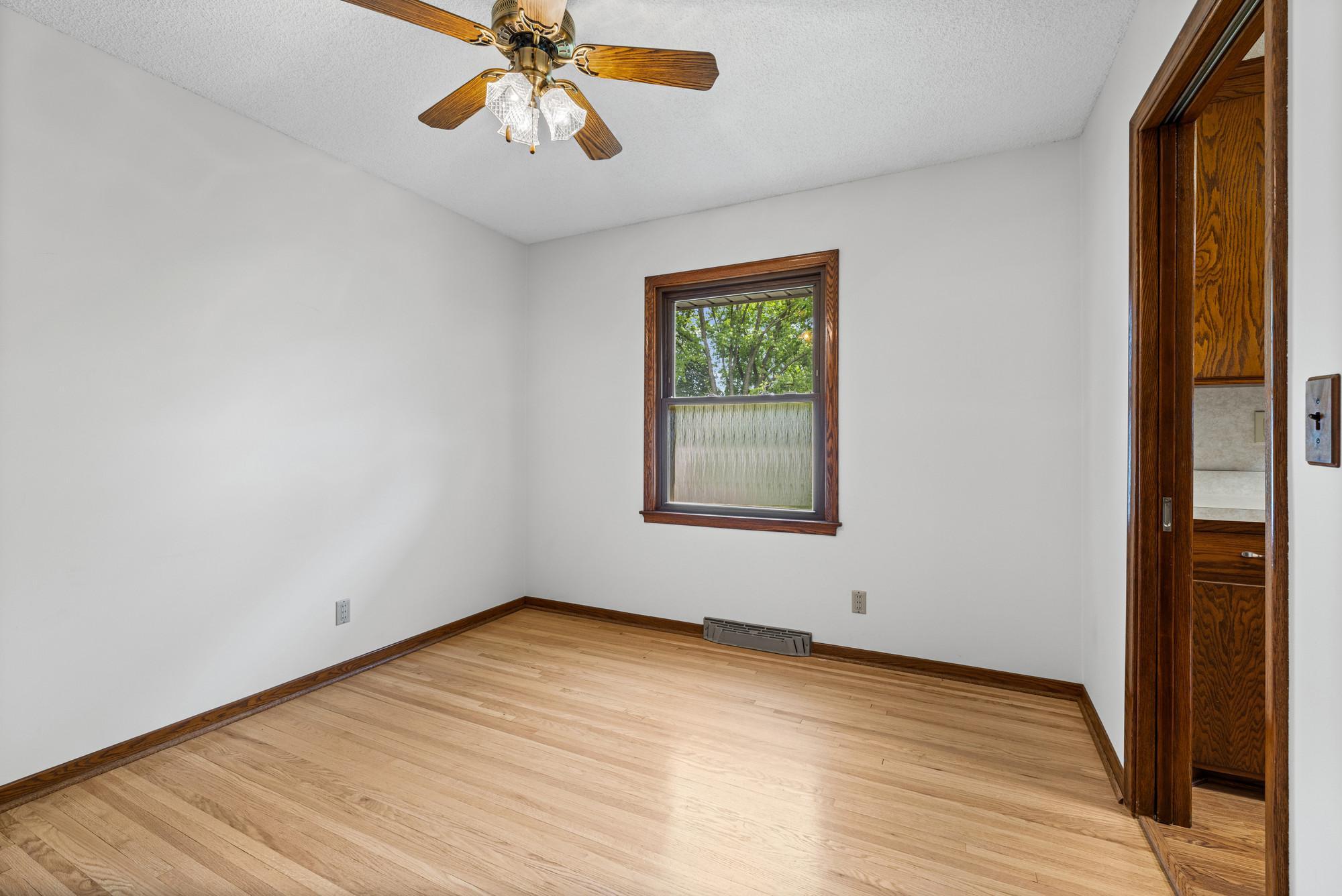 View of Residential at 8209 Knox Avenue, Bloomington MN 55431, Bloomington (13 of 39) - Mike Wilen | Minnesota Team Real Estate
