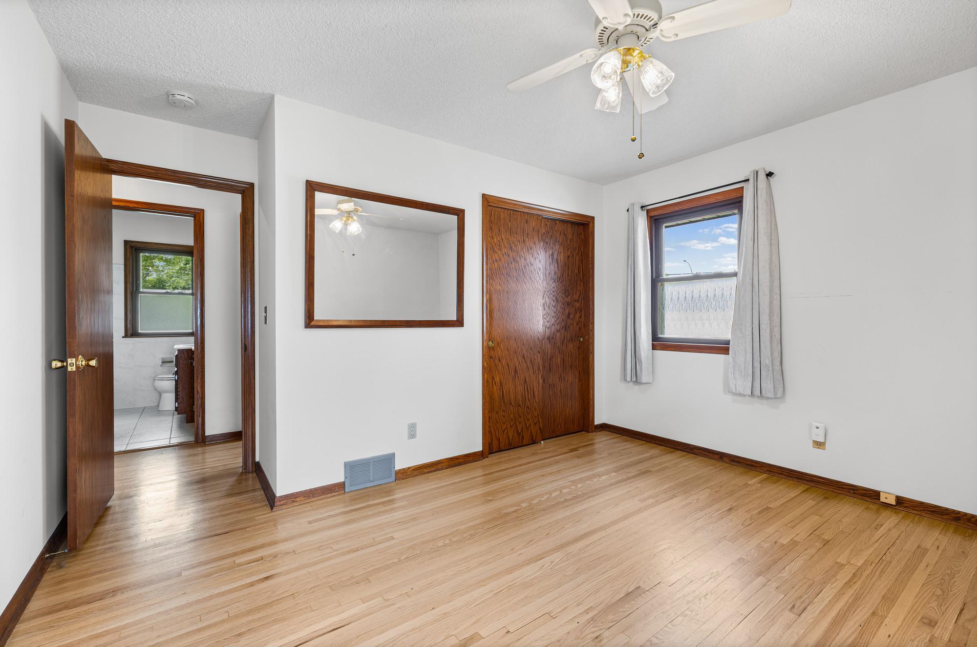 View of Residential at 8209 Knox Avenue, Bloomington MN 55431, Bloomington (11 of 39) - Mike Wilen | Minnesota Team Real Estate