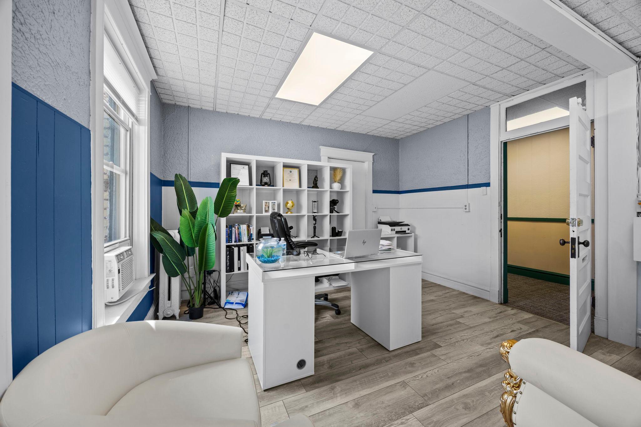 View of Commercial Sale at 1533 University Avenue, Saint Paul MN 55104, Saint Paul (14 of 28) - Mike Wilen | Minnesota Team Real Estate