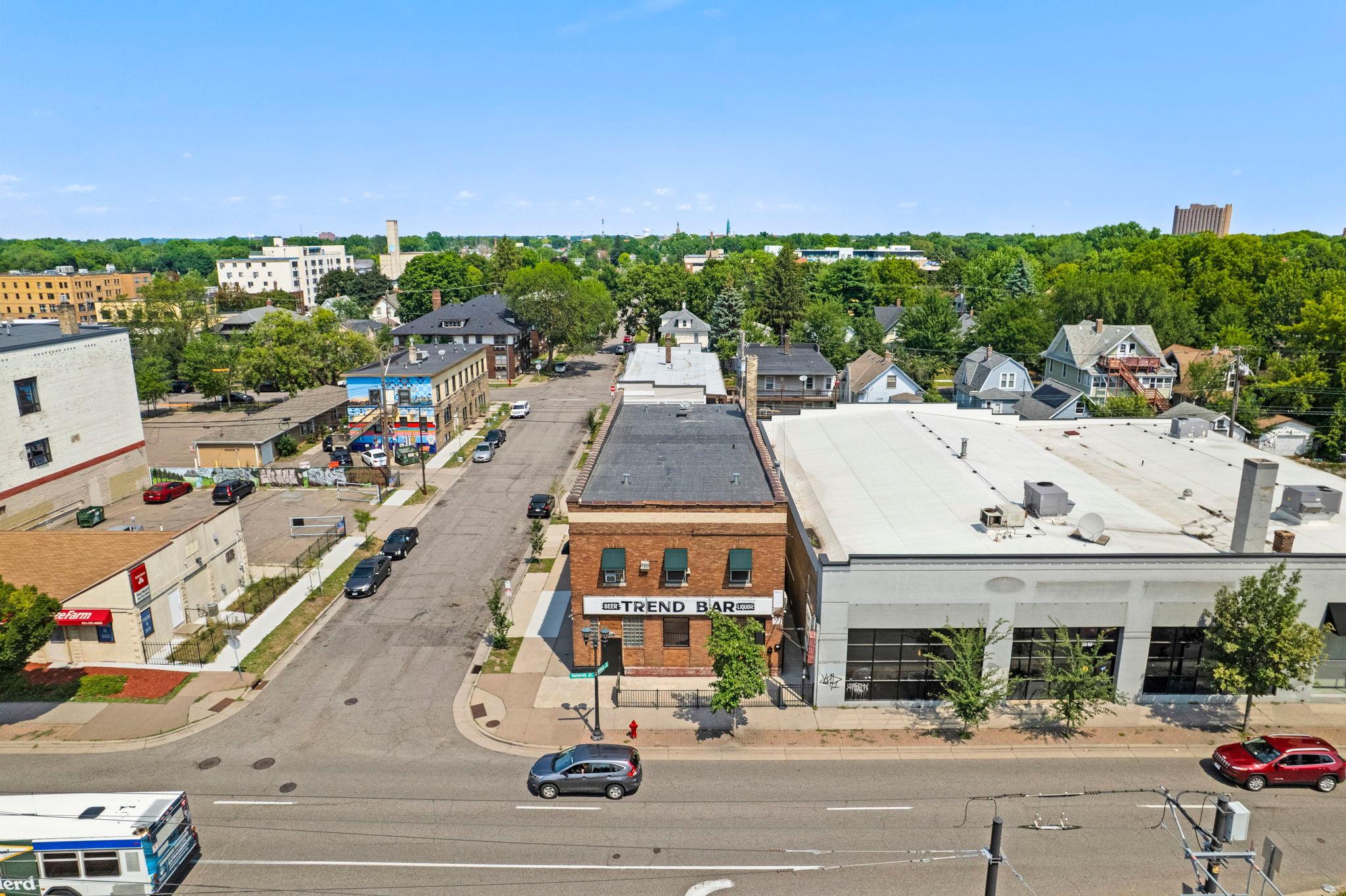 View of Commercial Sale at 1533 University Avenue, Saint Paul MN 55104, Saint Paul (5 of 28) - Mike Wilen | Minnesota Team Real Estate
