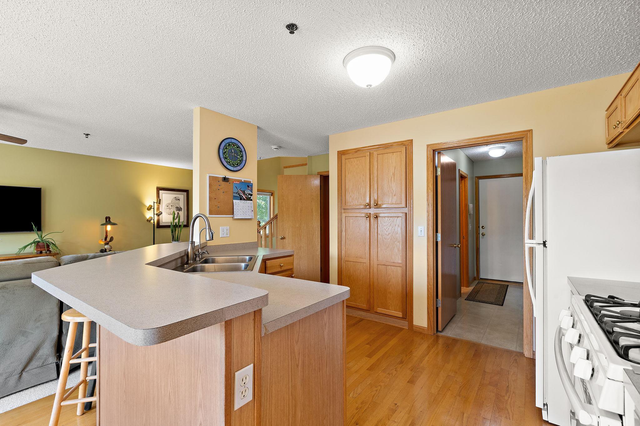 View of Residential at 497 Pleasant Lane, Chaska MN 55318, Chaska (8 of 26) - Mike Wilen | Minnesota Team Real Estate