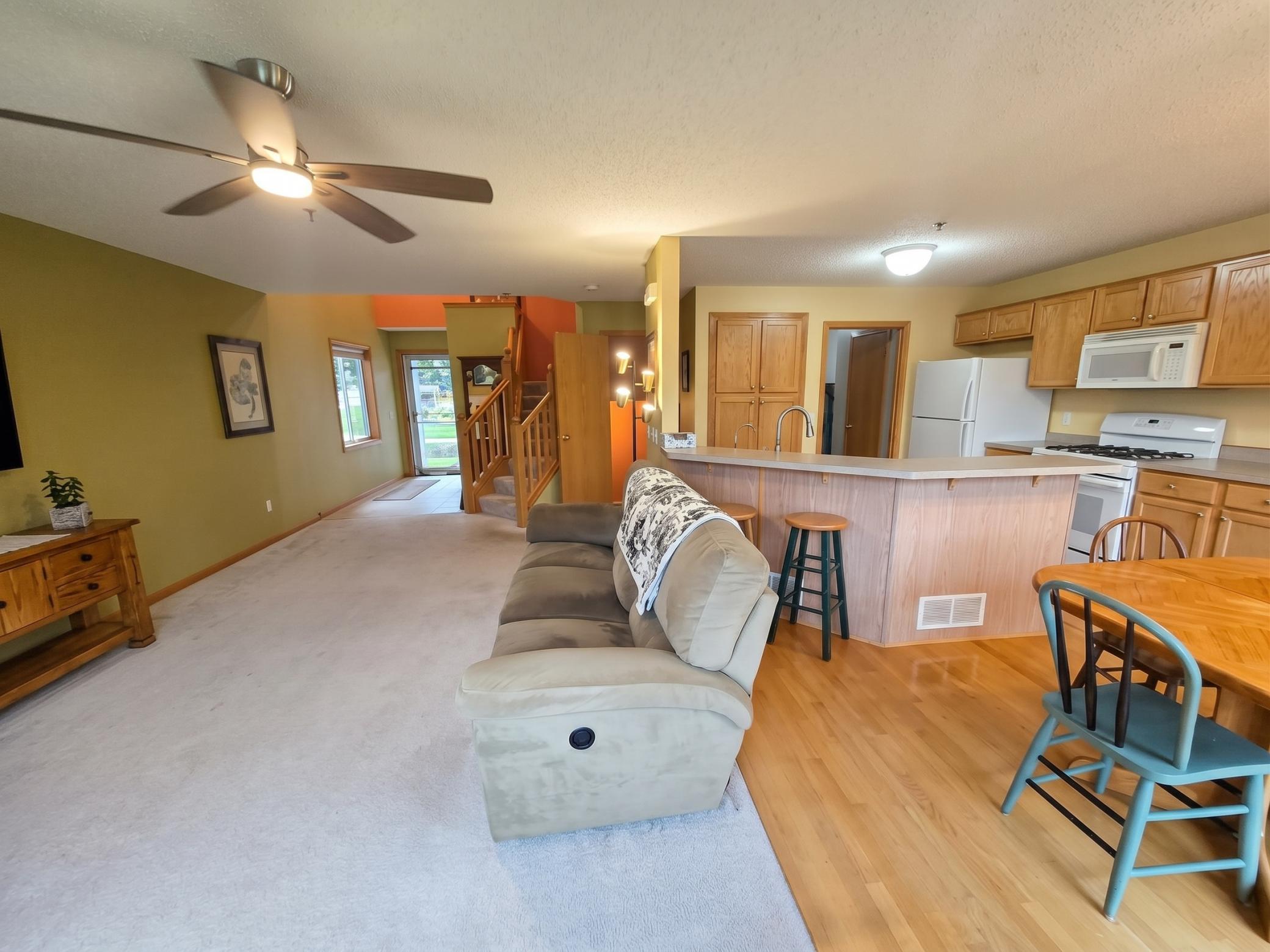 View of Residential at 497 Pleasant Lane, Chaska MN 55318, Chaska (10 of 34) - Mike Wilen | Minnesota Team Real Estate