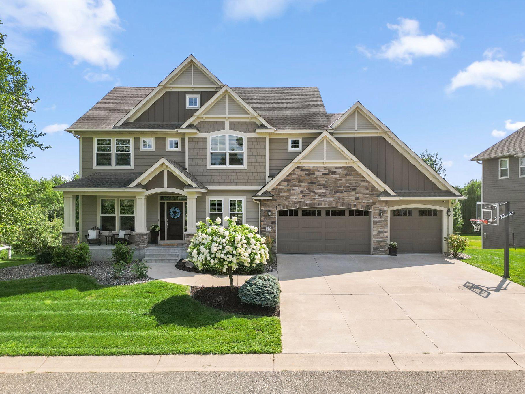 View of Single Family at 10 Crescent Lane, North Oaks - Mike Wilen | Minnesota Team Real Estate