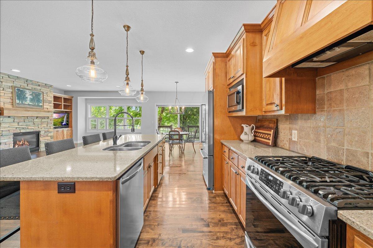 View of Residential at 11605 Ivywood Trail, Woodbury MN 55129, Woodbury (14 of 58) - Mike Wilen | Minnesota Team Real Estate