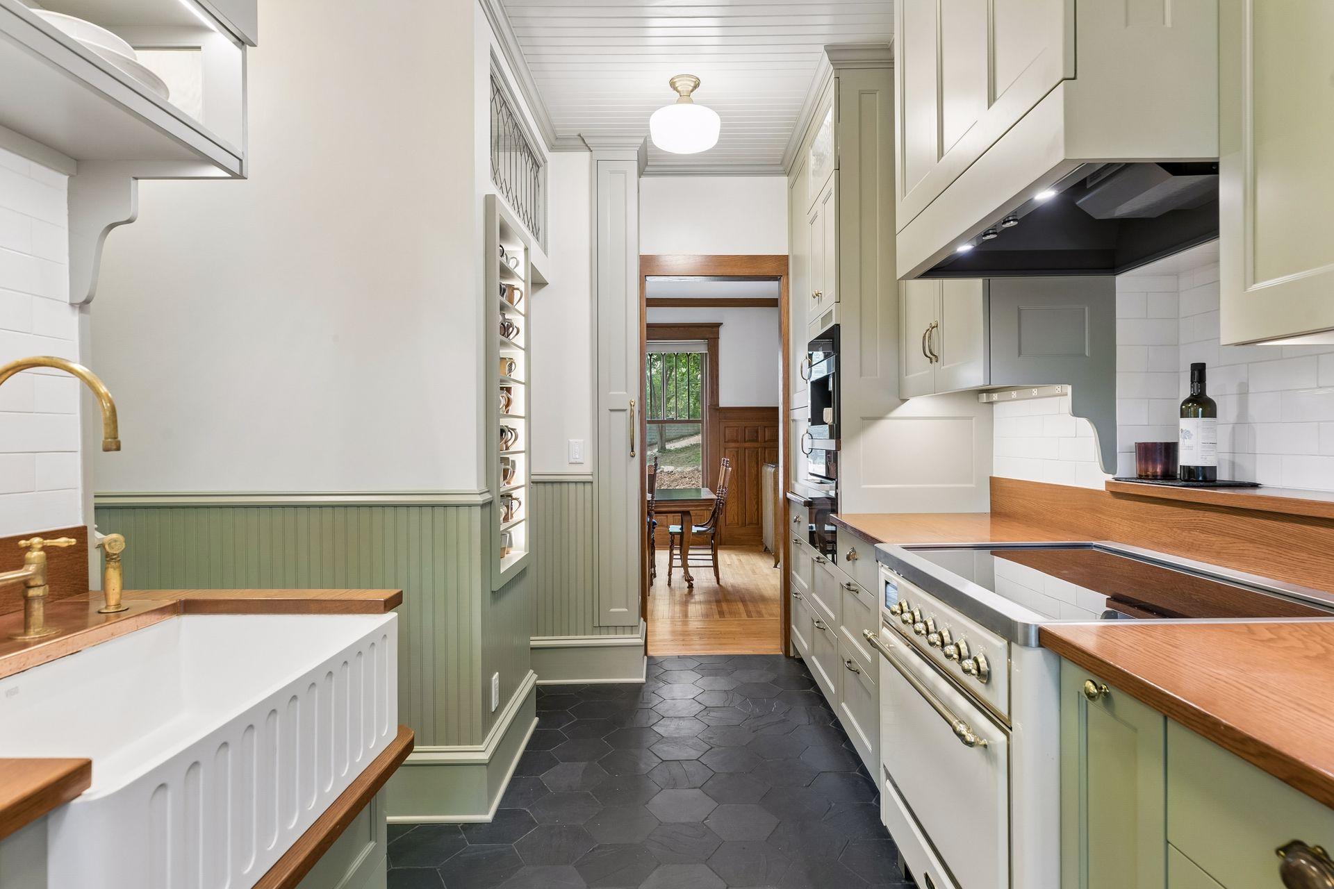 View of Residential at 2125 Scudder Street, Saint Paul MN 55108, Saint Paul (19 of 58) - Mike Wilen | Minnesota Team Real Estate