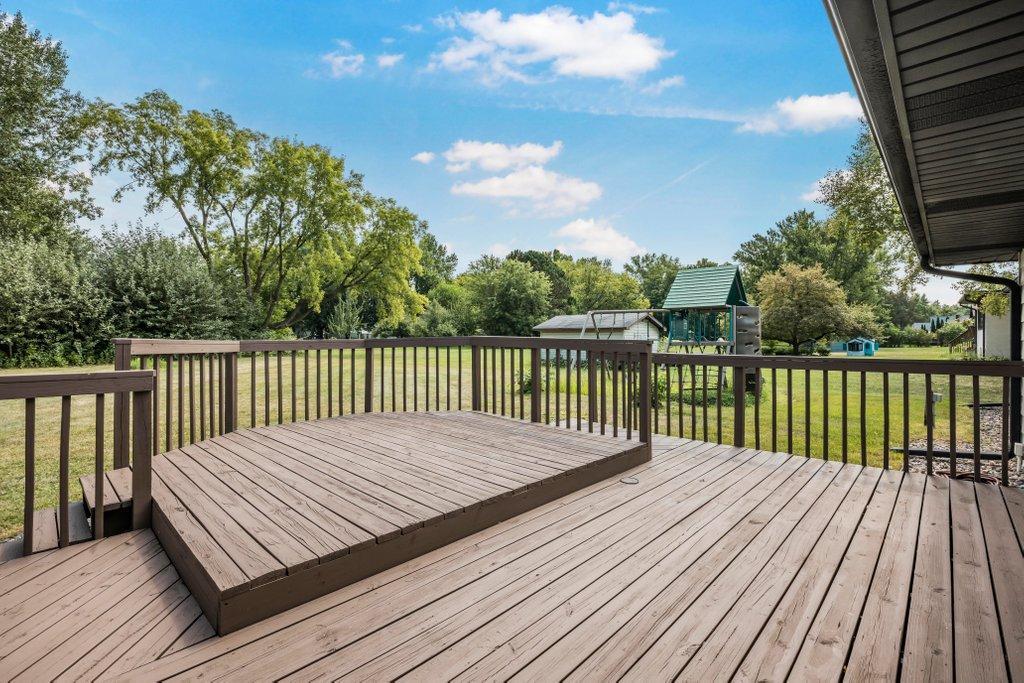 View of Residential at 2958 Vanderbie Street, Little Canada MN 55117, Little Canada (26 of 35) - Mike Wilen | Minnesota Team Real Estate