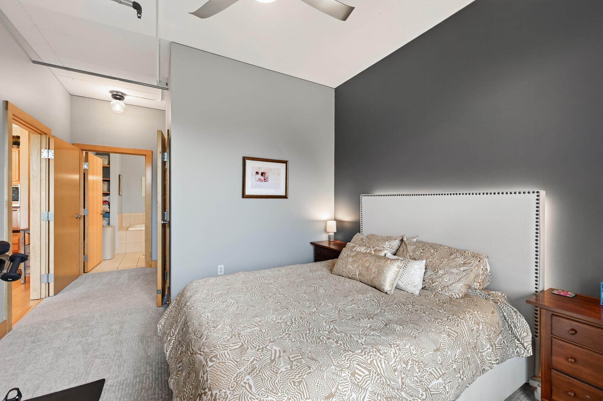 View of Residential at 150 2nd Street #B404, Minneapolis MN 55413, Minneapolis (21 of 59) - Mike Wilen | Minnesota Team Real Estate