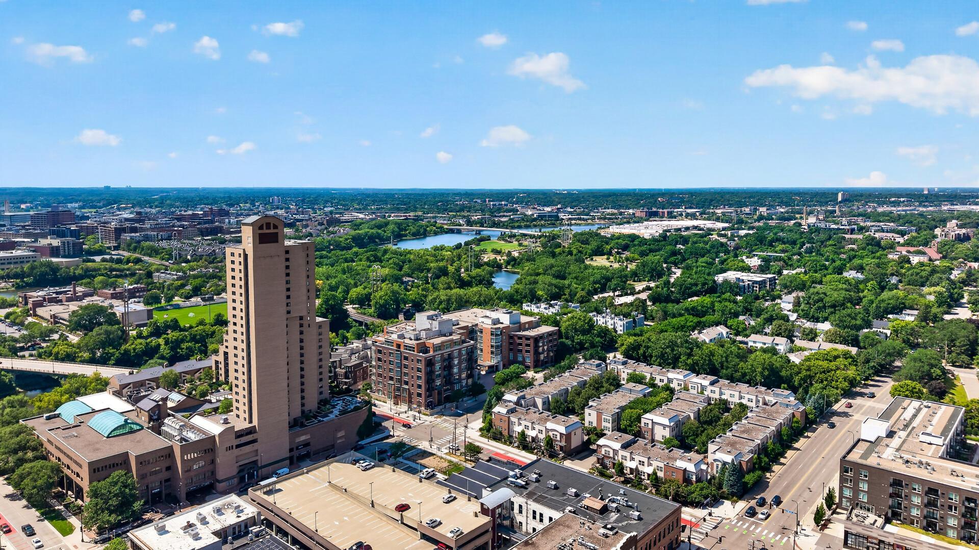 View of Residential at 150 2nd Street #B404, Minneapolis MN 55413, Minneapolis (47 of 59) - Mike Wilen | Minnesota Team Real Estate