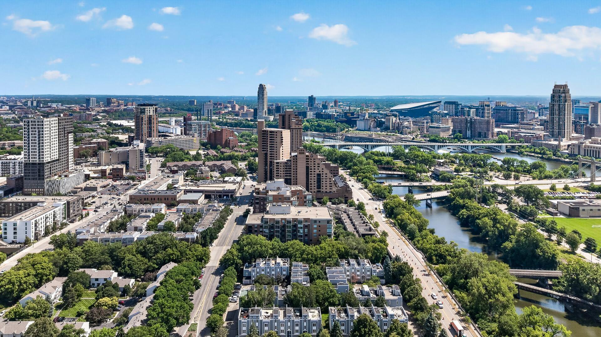 View of Residential at 150 2nd Street #B404, Minneapolis MN 55413, Minneapolis (54 of 59) - Mike Wilen | Minnesota Team Real Estate
