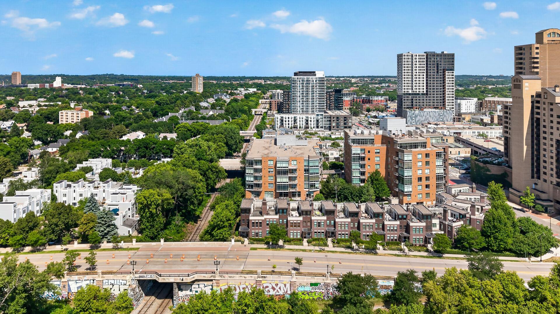 View of Residential at 150 2nd Street #B404, Minneapolis MN 55413, Minneapolis (56 of 59) - Mike Wilen | Minnesota Team Real Estate
