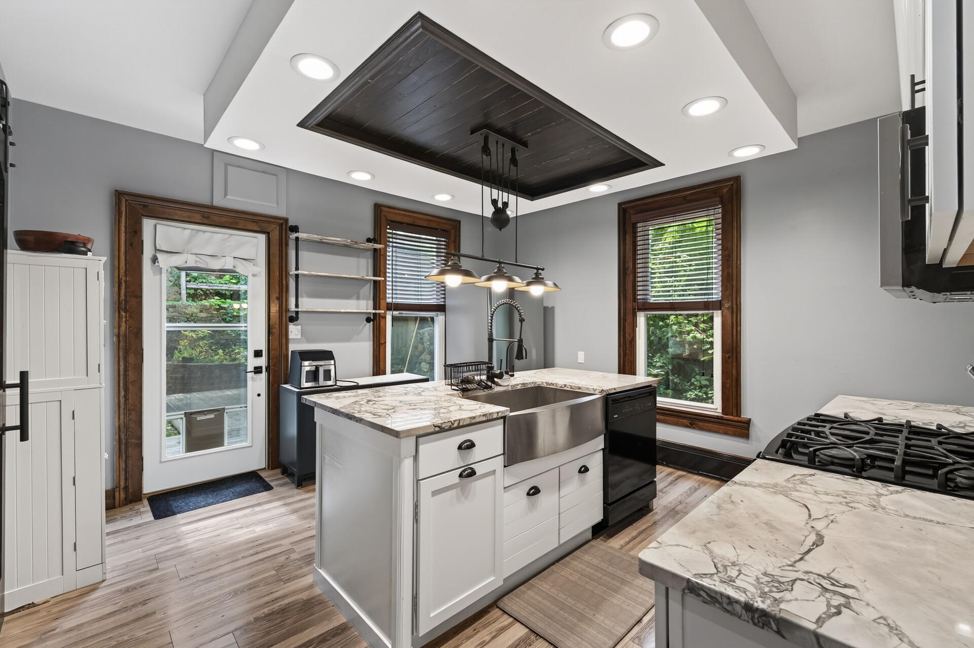 View of Residential at 412 Winona Street, Saint Paul MN 55107, Saint Paul (13 of 35) - Mike Wilen | Minnesota Team Real Estate