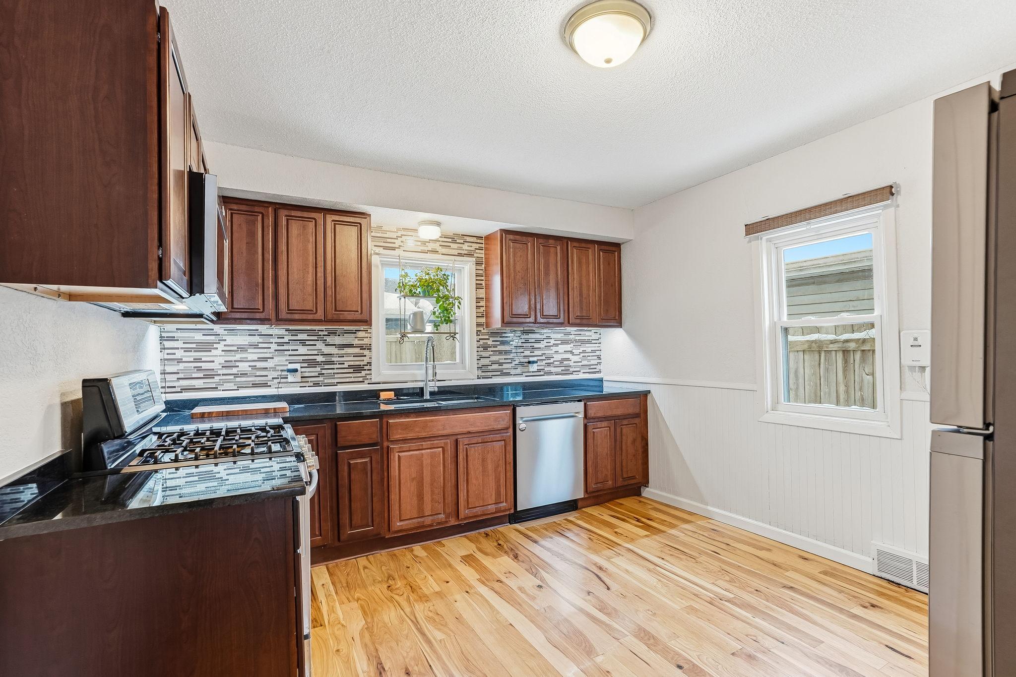 View of Residential at 454 Michigan Street, Saint Paul MN 55102, Saint Paul (9 of 25) - Mike Wilen | Minnesota Team Real Estate