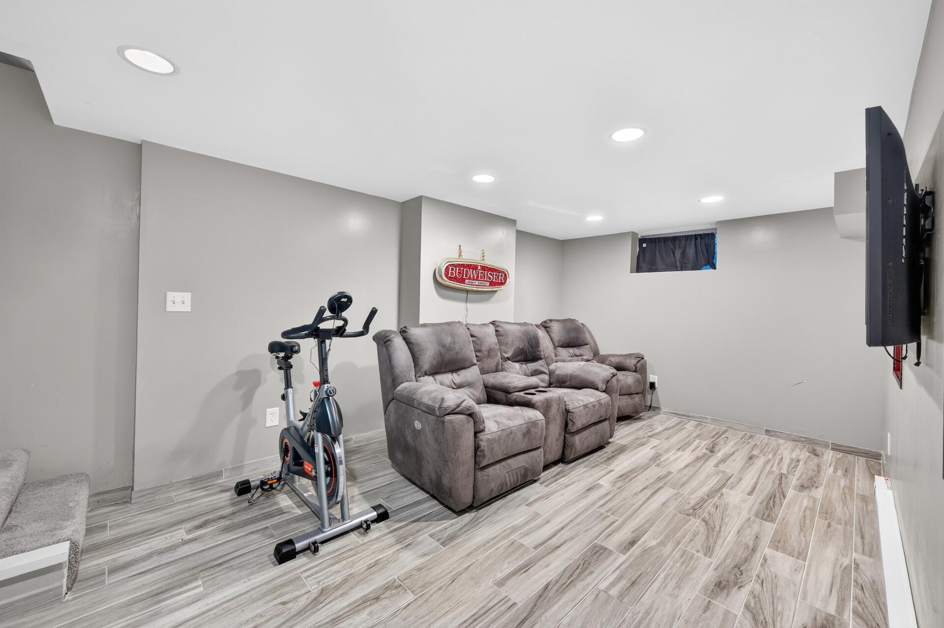 View of Residential at 1439 Stanford Avenue, Saint Paul MN 55105, Saint Paul (18 of 26) - Mike Wilen | Minnesota Team Real Estate