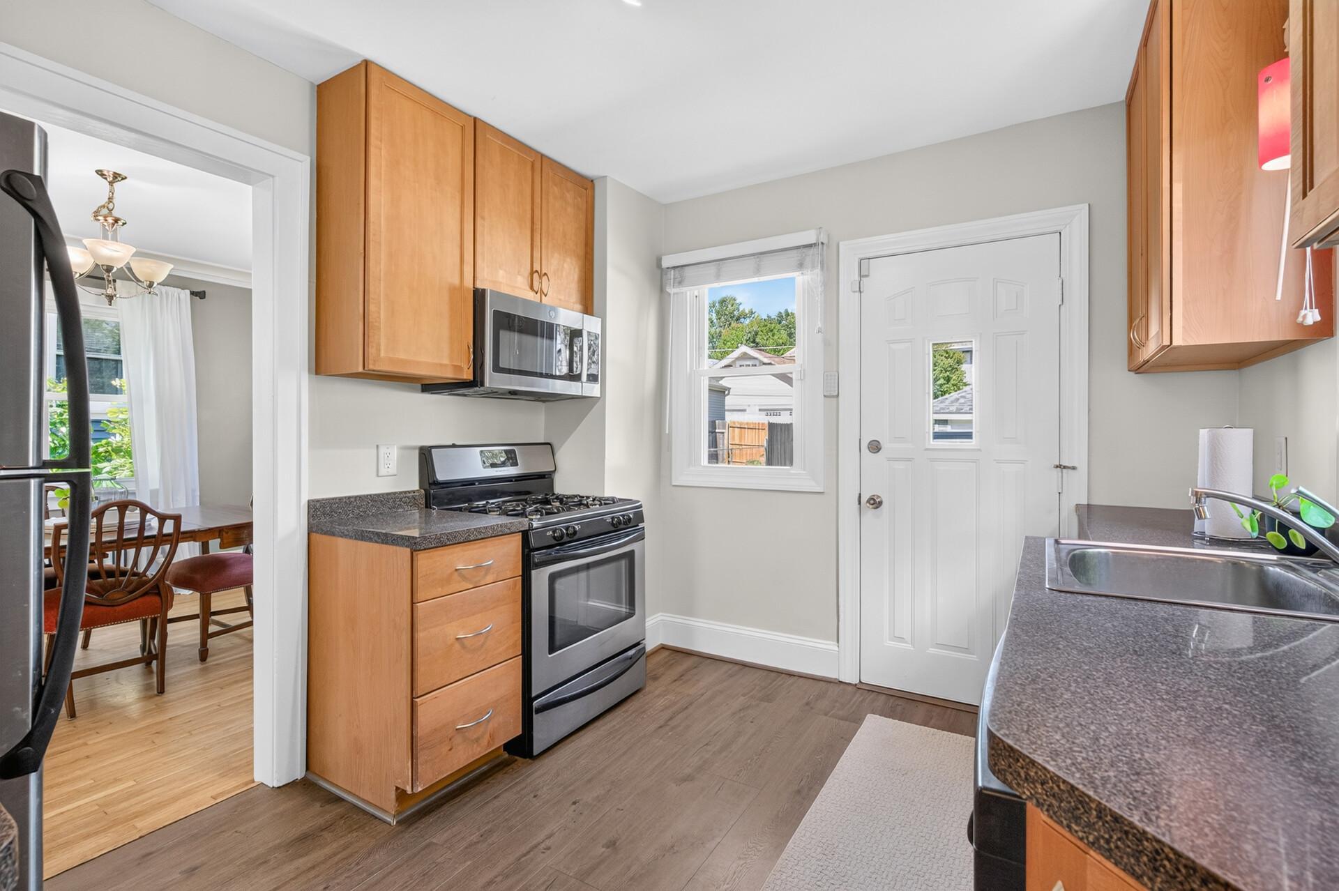 View of Residential at 1439 Stanford Avenue, Saint Paul MN 55105, Saint Paul (8 of 26) - Mike Wilen | Minnesota Team Real Estate