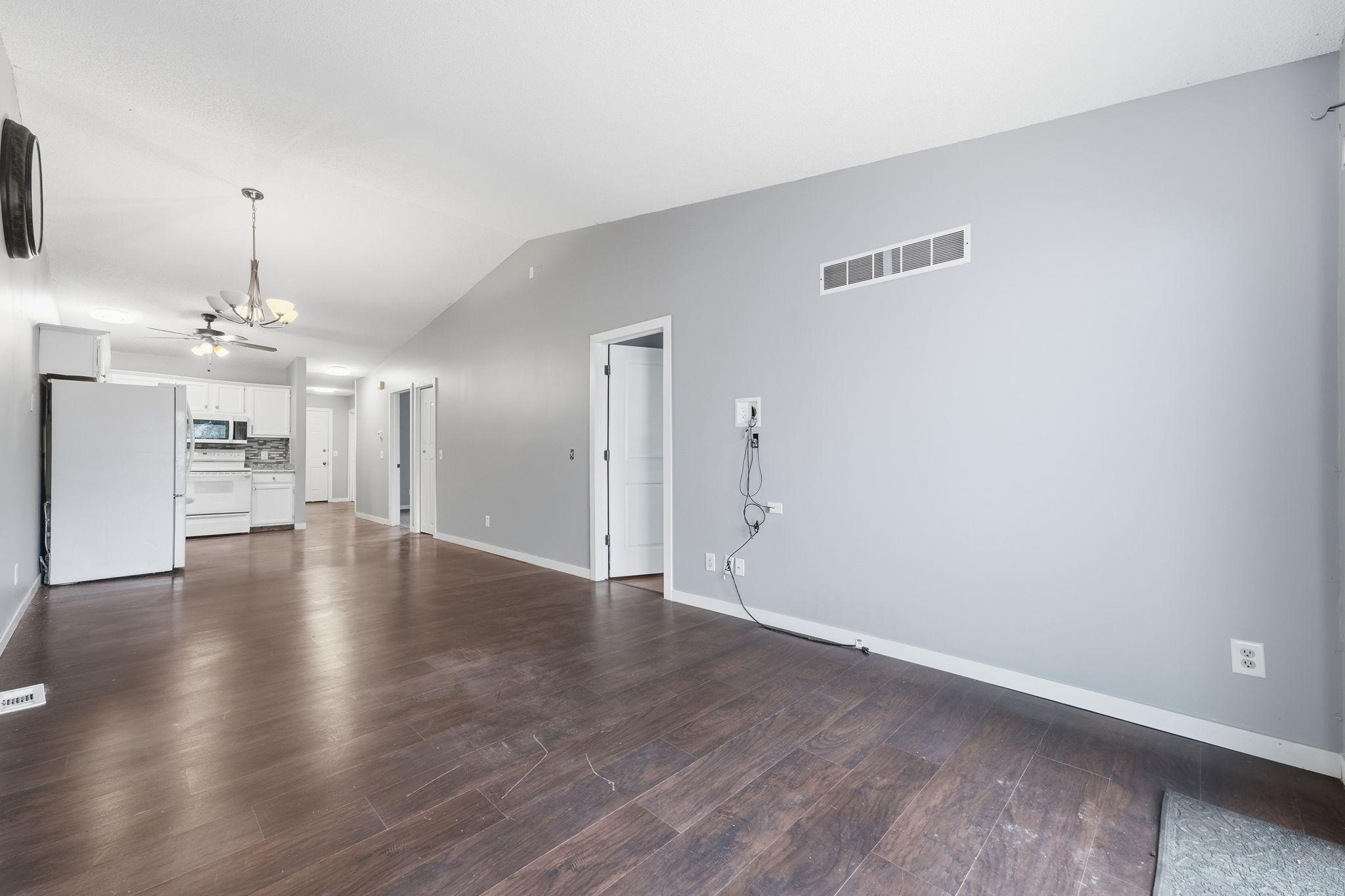 View of Residential at 207 Shawnee Trail, Shakopee MN 55379, Shakopee (7 of 22) - Mike Wilen | Minnesota Team Real Estate