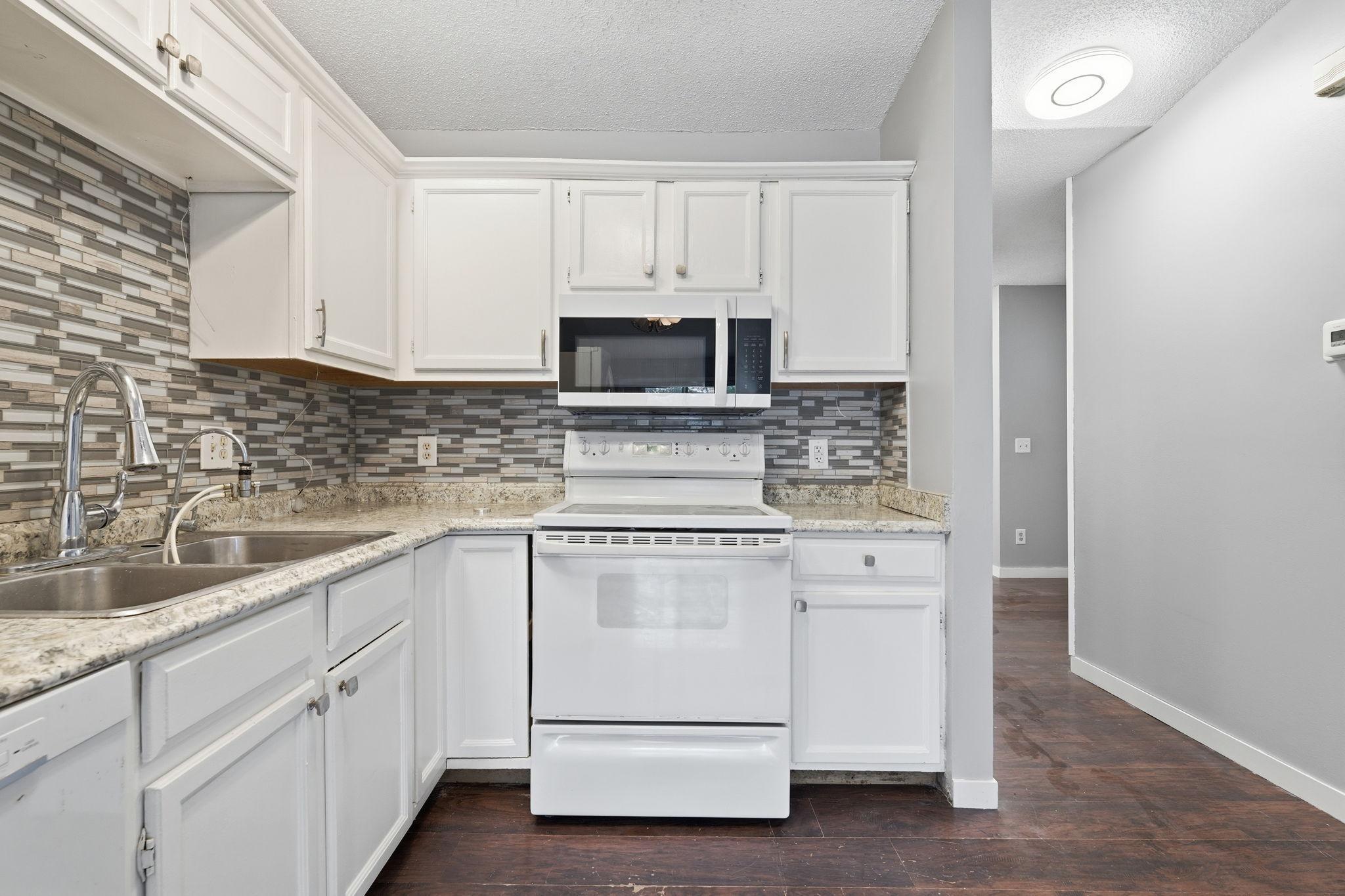 View of Residential at 207 Shawnee Trail, Shakopee MN 55379, Shakopee (5 of 22) - Mike Wilen | Minnesota Team Real Estate