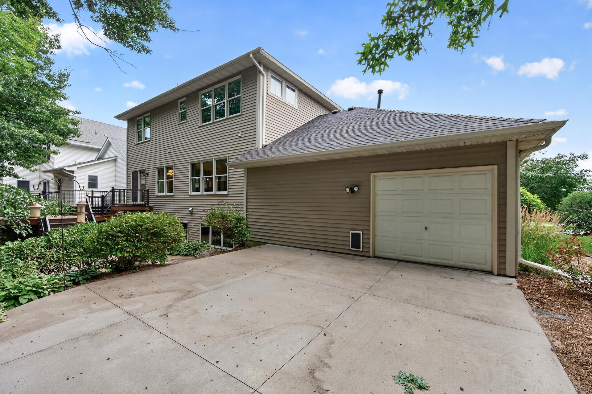 View of Residential at 877 New Century Boulevard, Maplewood MN 55119, Maplewood (53 of 60) - Mike Wilen | Minnesota Team Real Estate