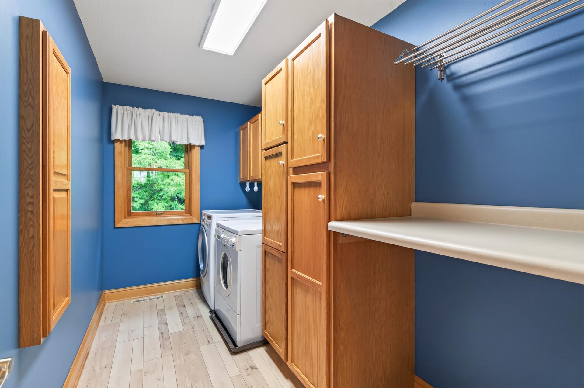 View of Residential at 877 New Century Boulevard, Maplewood MN 55119, Maplewood (31 of 60) - Mike Wilen | Minnesota Team Real Estate