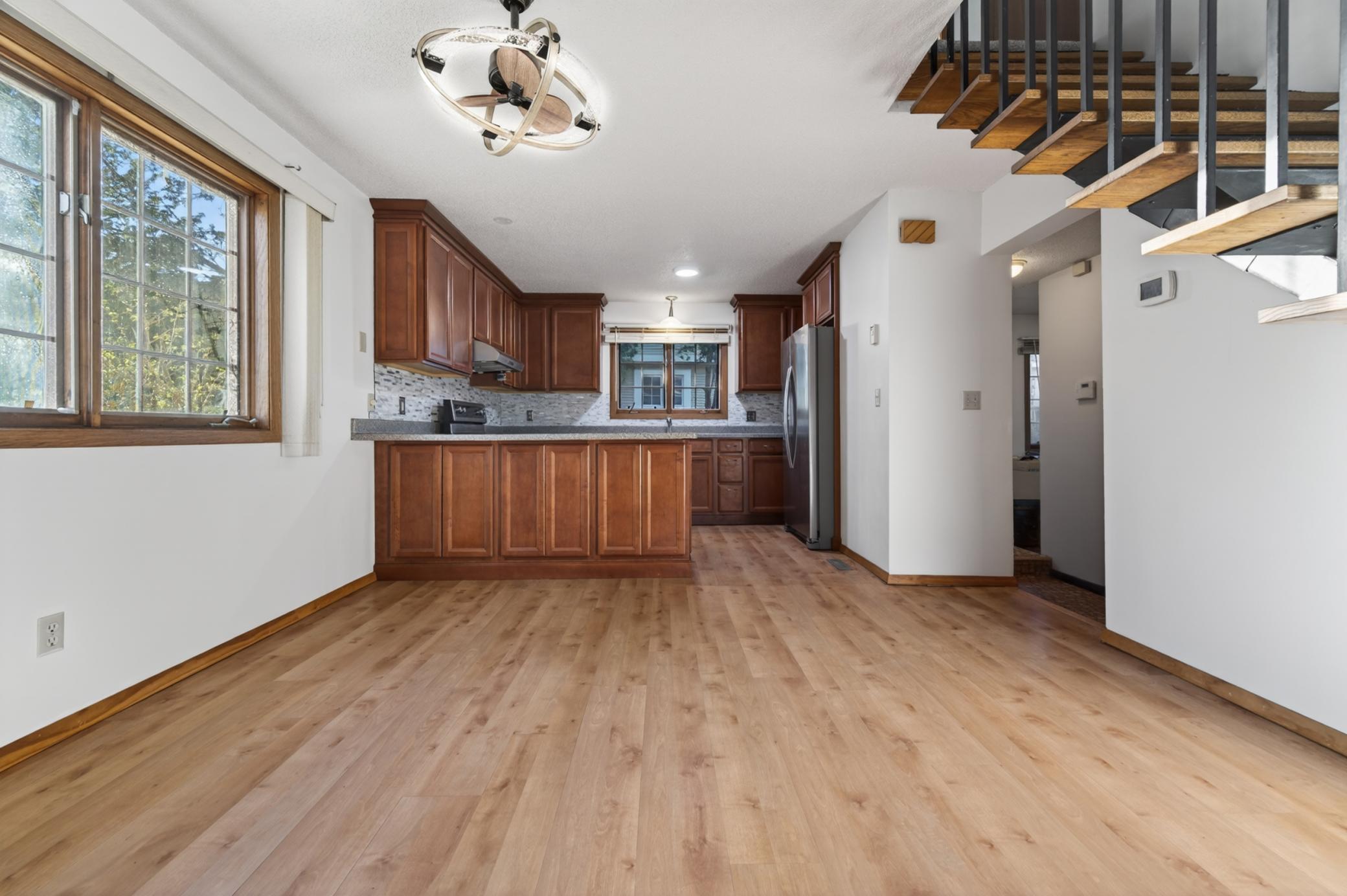 View of Residential at 2023 Parkside Drive, Saint Paul MN 55119, Saint Paul (8 of 31) - Mike Wilen | Minnesota Team Real Estate