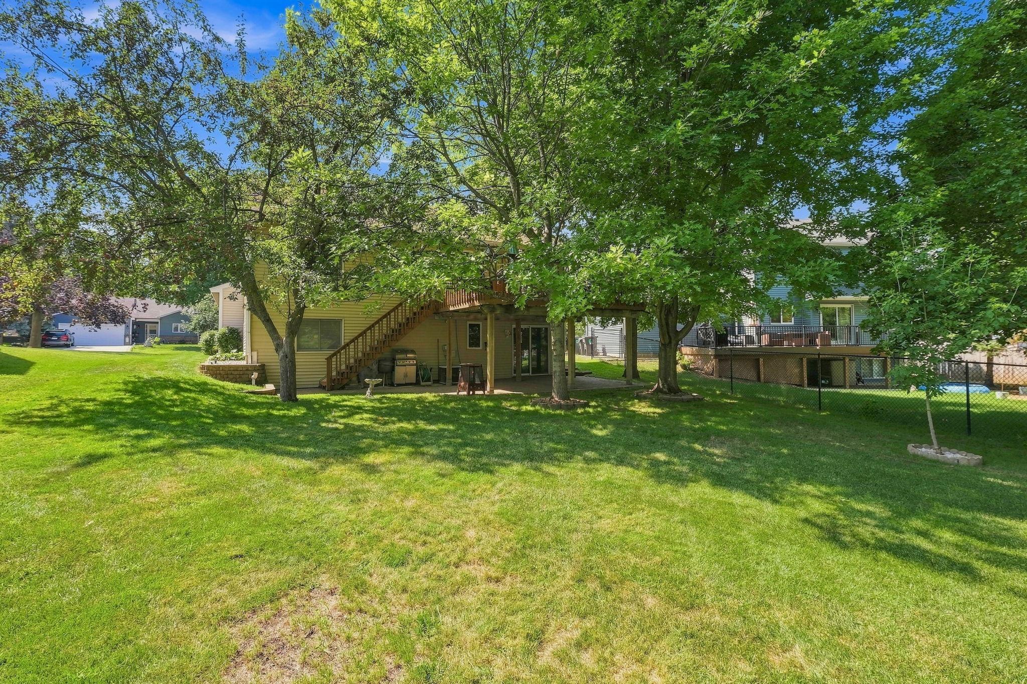 View of Residential at 12959 Black Hills Drive, Burnsville MN 55337, Burnsville (23 of 26) - Mike Wilen | Minnesota Team Real Estate