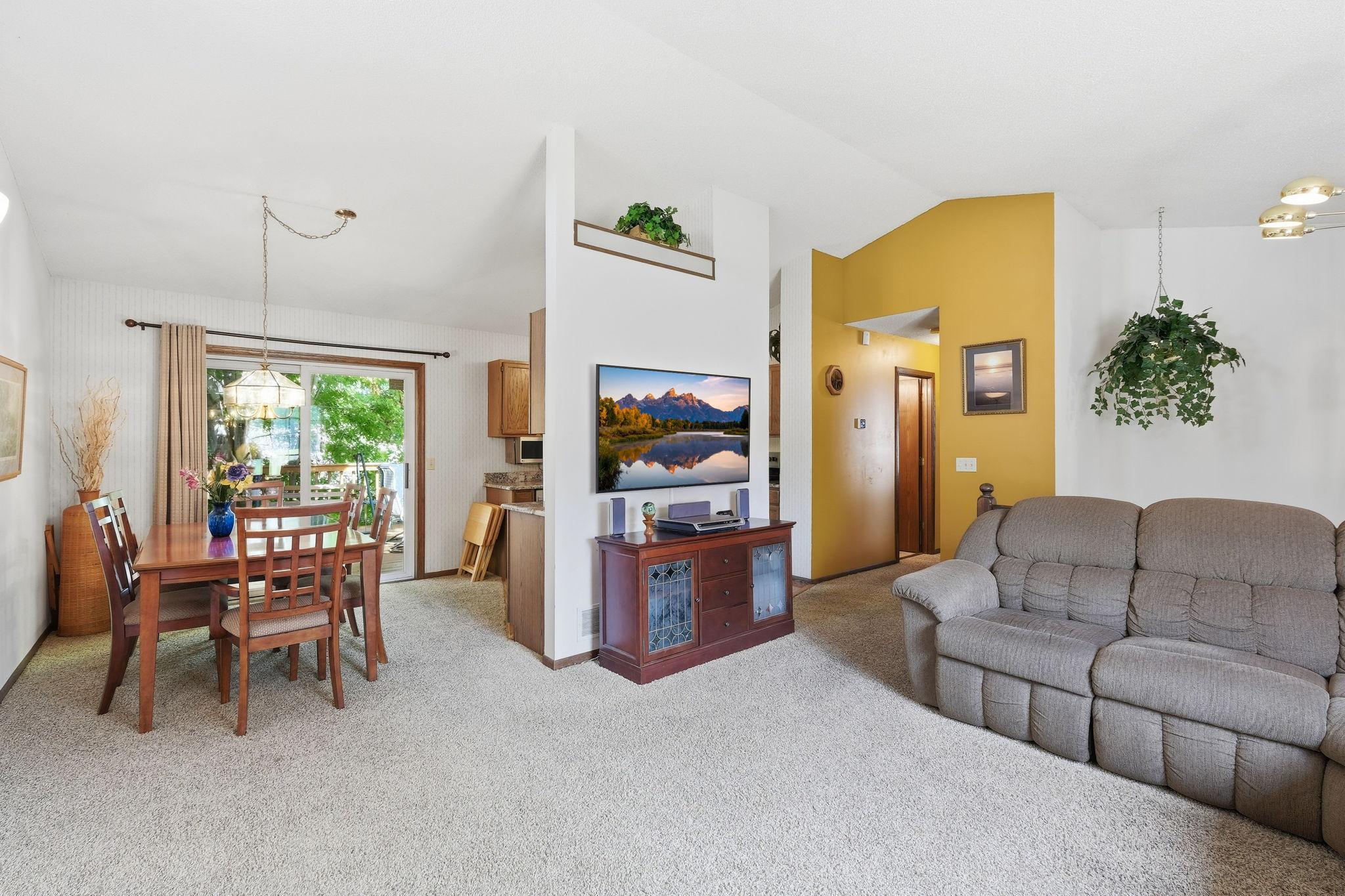 View of Residential at 12959 Black Hills Drive, Burnsville MN 55337, Burnsville (6 of 26) - Mike Wilen | Minnesota Team Real Estate