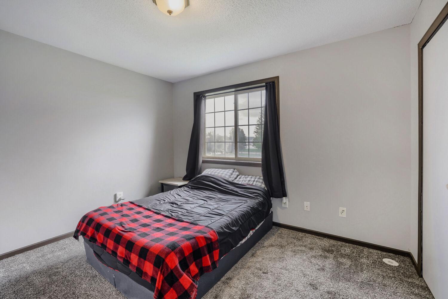 View of Residential at 15663 Finch Avenue, Apple Valley MN 55124, Apple Valley (18 of 29) - Mike Wilen | Minnesota Team Real Estate