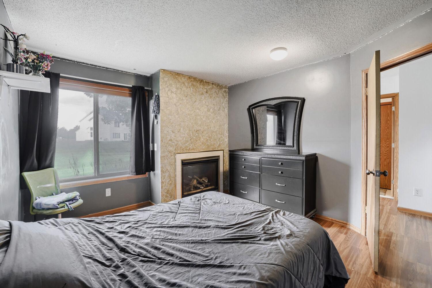 View of Residential at 15663 Finch Avenue, Apple Valley MN 55124, Apple Valley (21 of 29) - Mike Wilen | Minnesota Team Real Estate