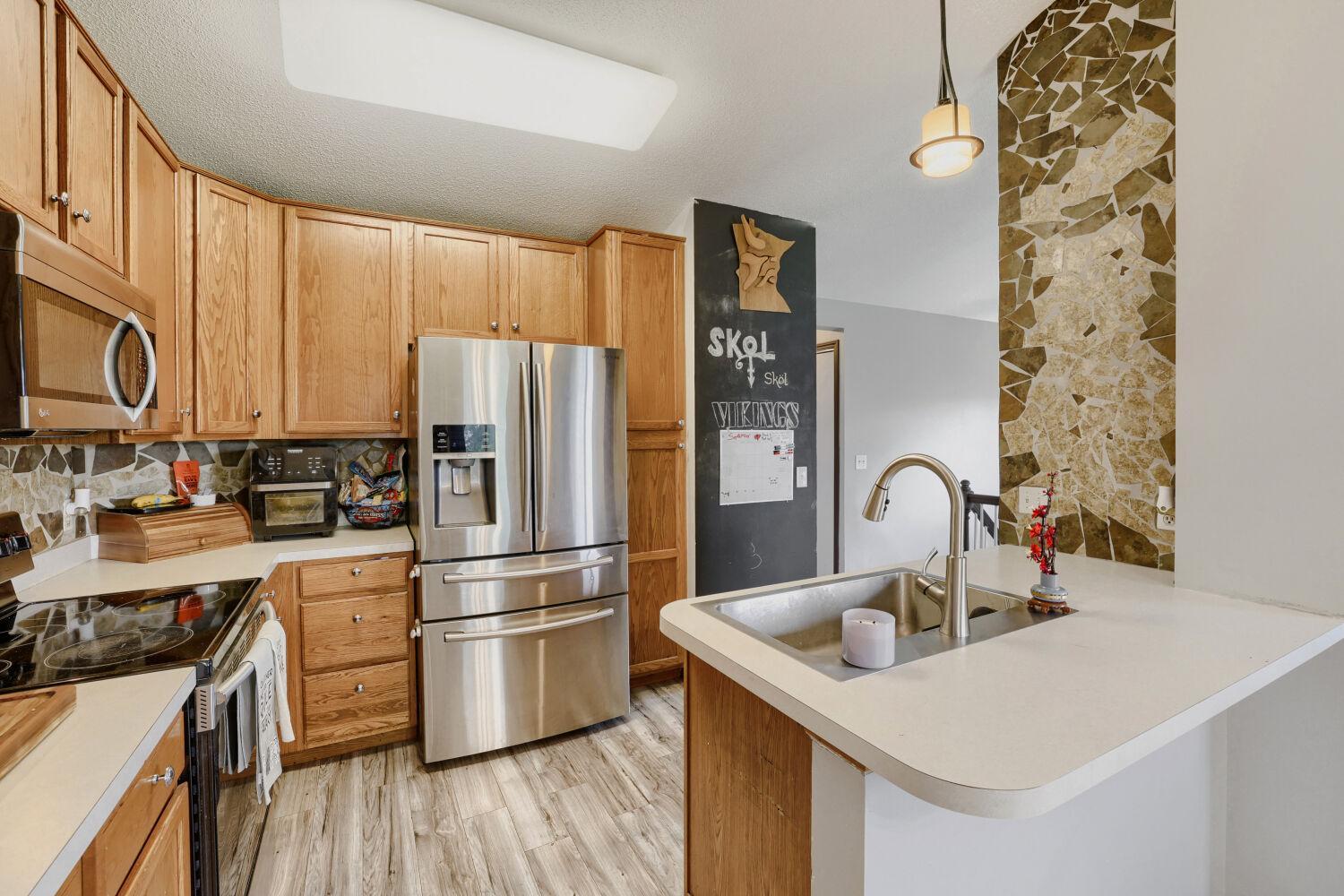 View of Residential at 15663 Finch Avenue, Apple Valley MN 55124, Apple Valley (13 of 29) - Mike Wilen | Minnesota Team Real Estate