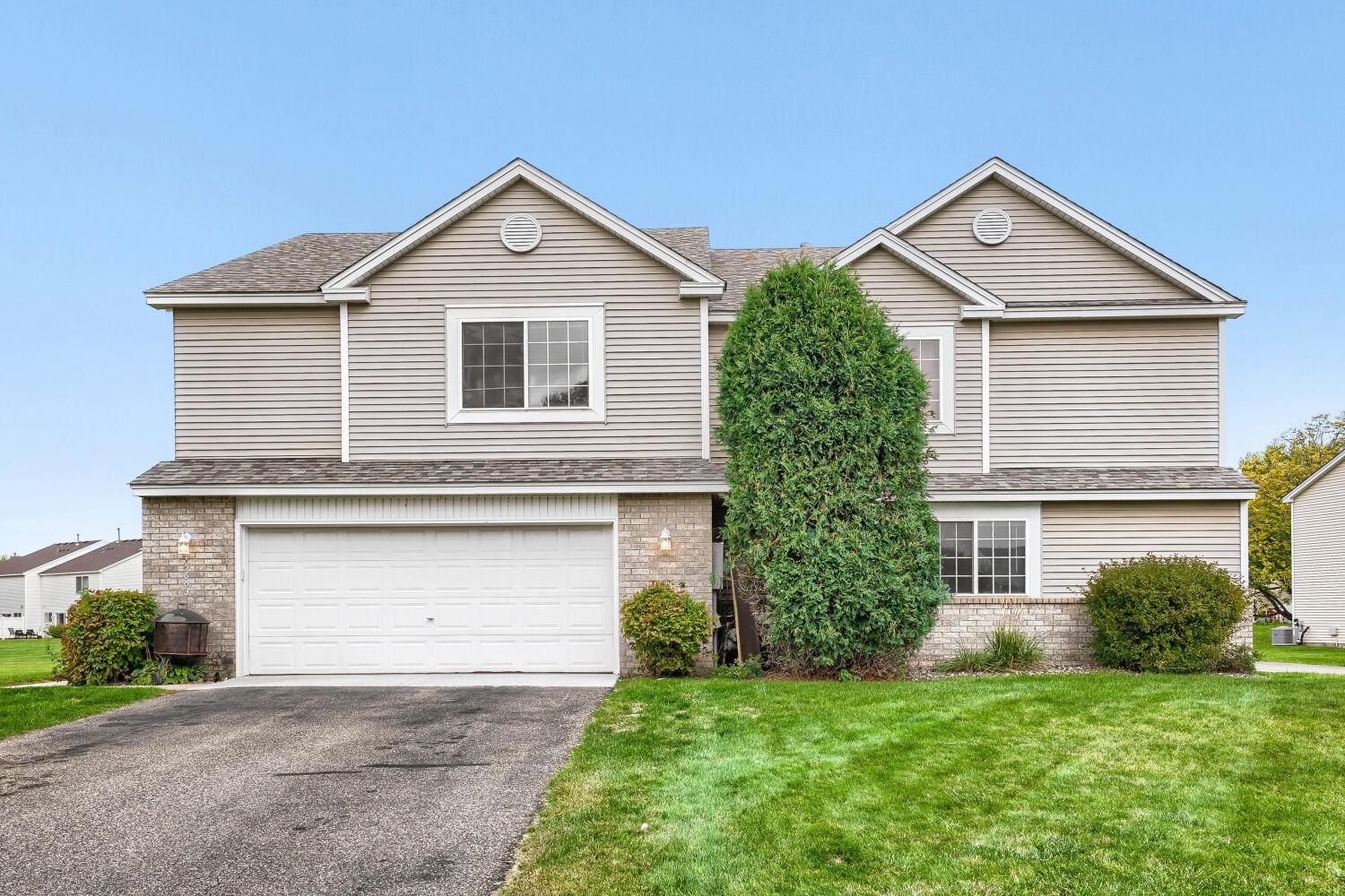 View of Residential at 15663 Finch Avenue, Apple Valley MN 55124, Apple Valley (5 of 29) - Mike Wilen | Minnesota Team Real Estate