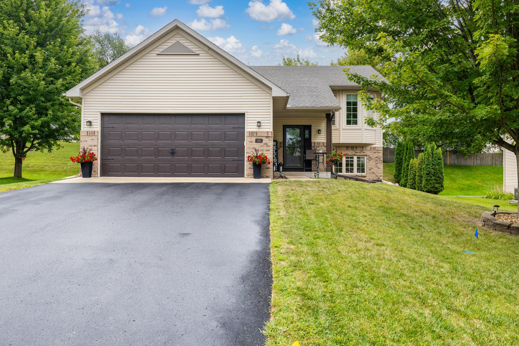 View of Residential at 924 Firethorne Trail, Jordan MN 55352, Jordan - Mike Wilen | Minnesota Team Real Estate