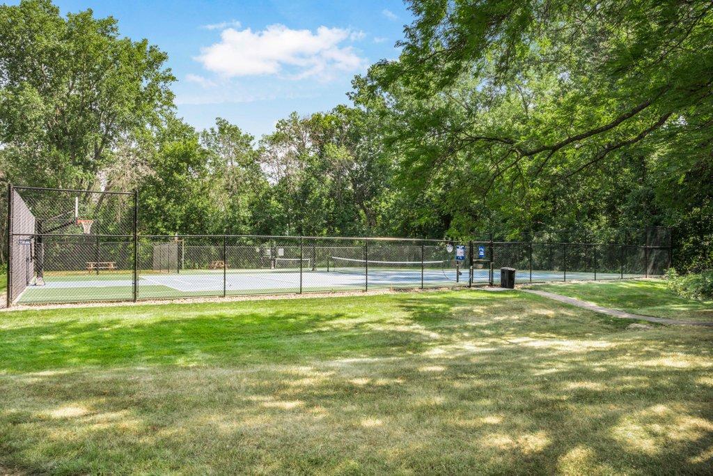 View of Residential at 244 Eagle Lake Drive, Maple Grove MN 55369, Maple Grove (28 of 31) - Mike Wilen | Minnesota Team Real Estate